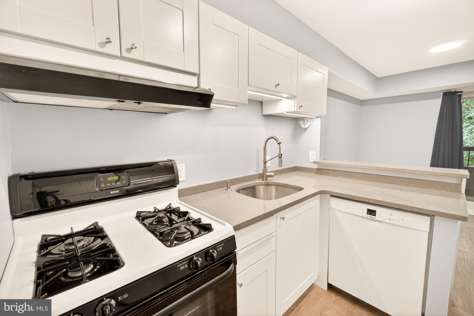 DEERING WOODS - Residential