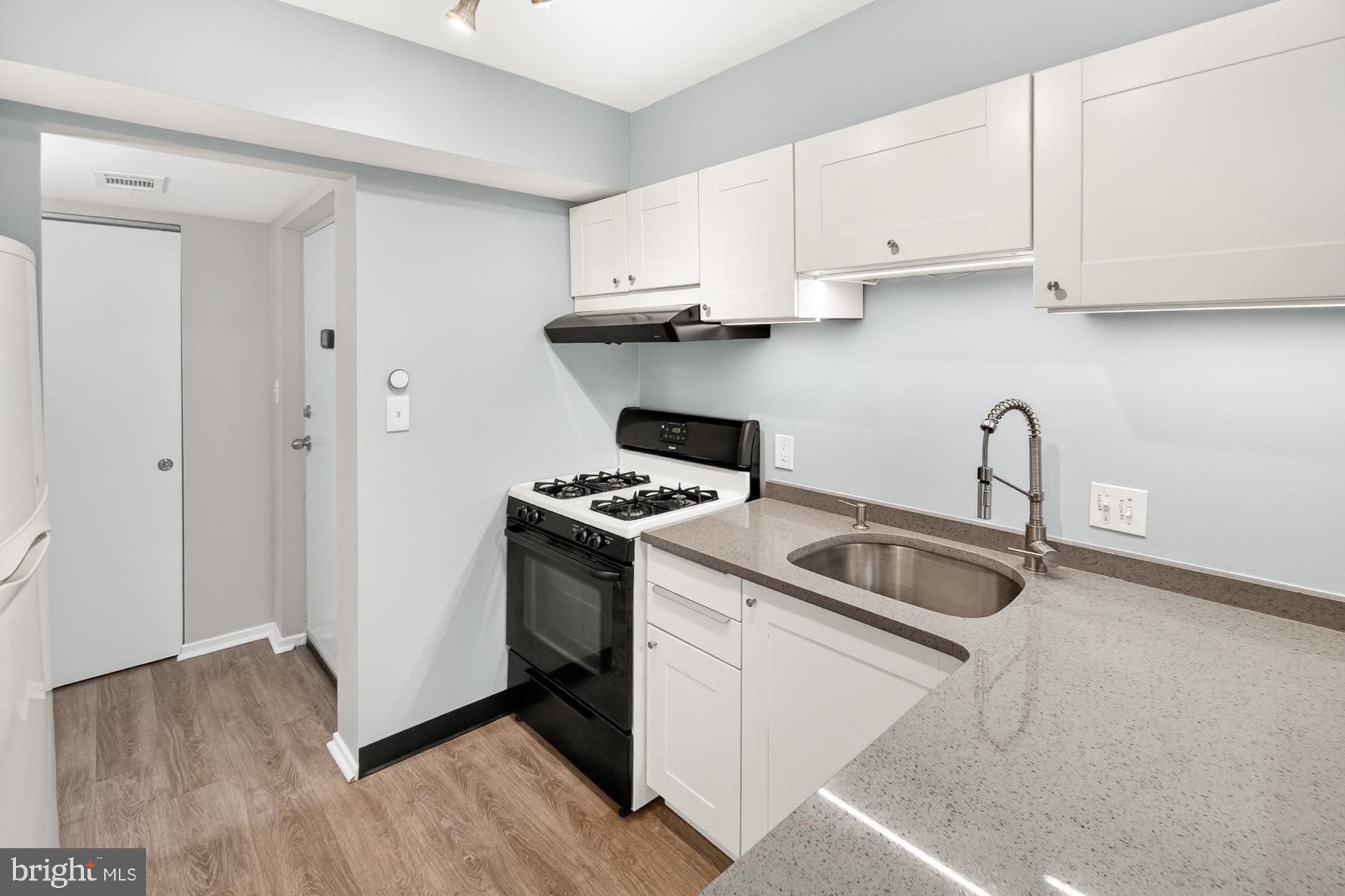 DEERING WOODS - Residential