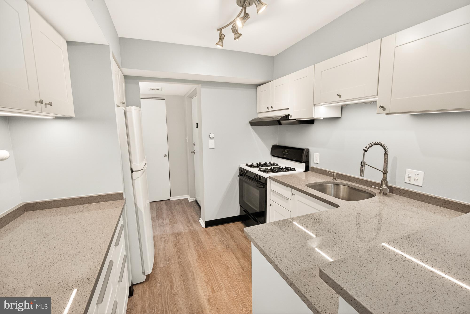 DEERING WOODS - Residential