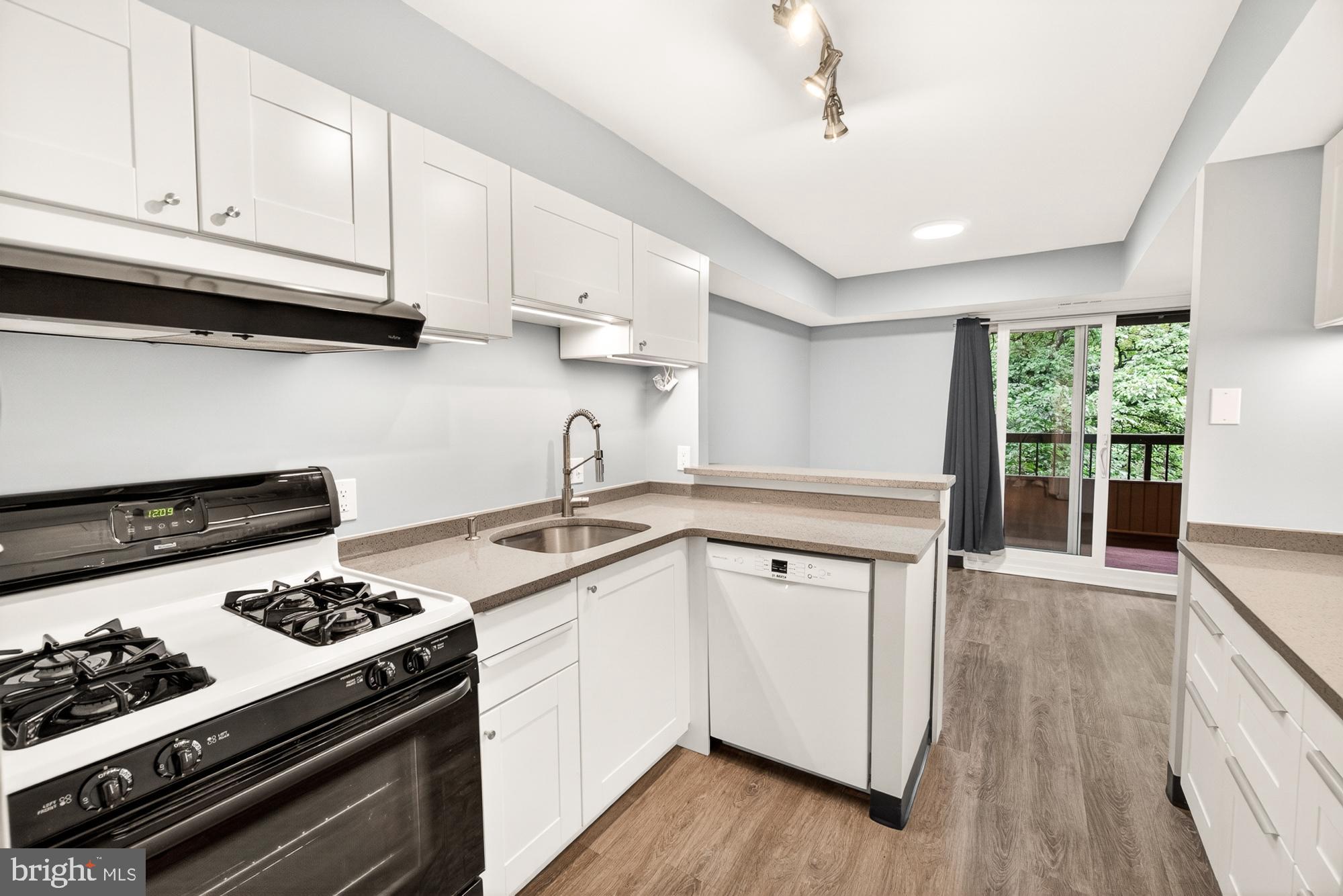 DEERING WOODS - Residential