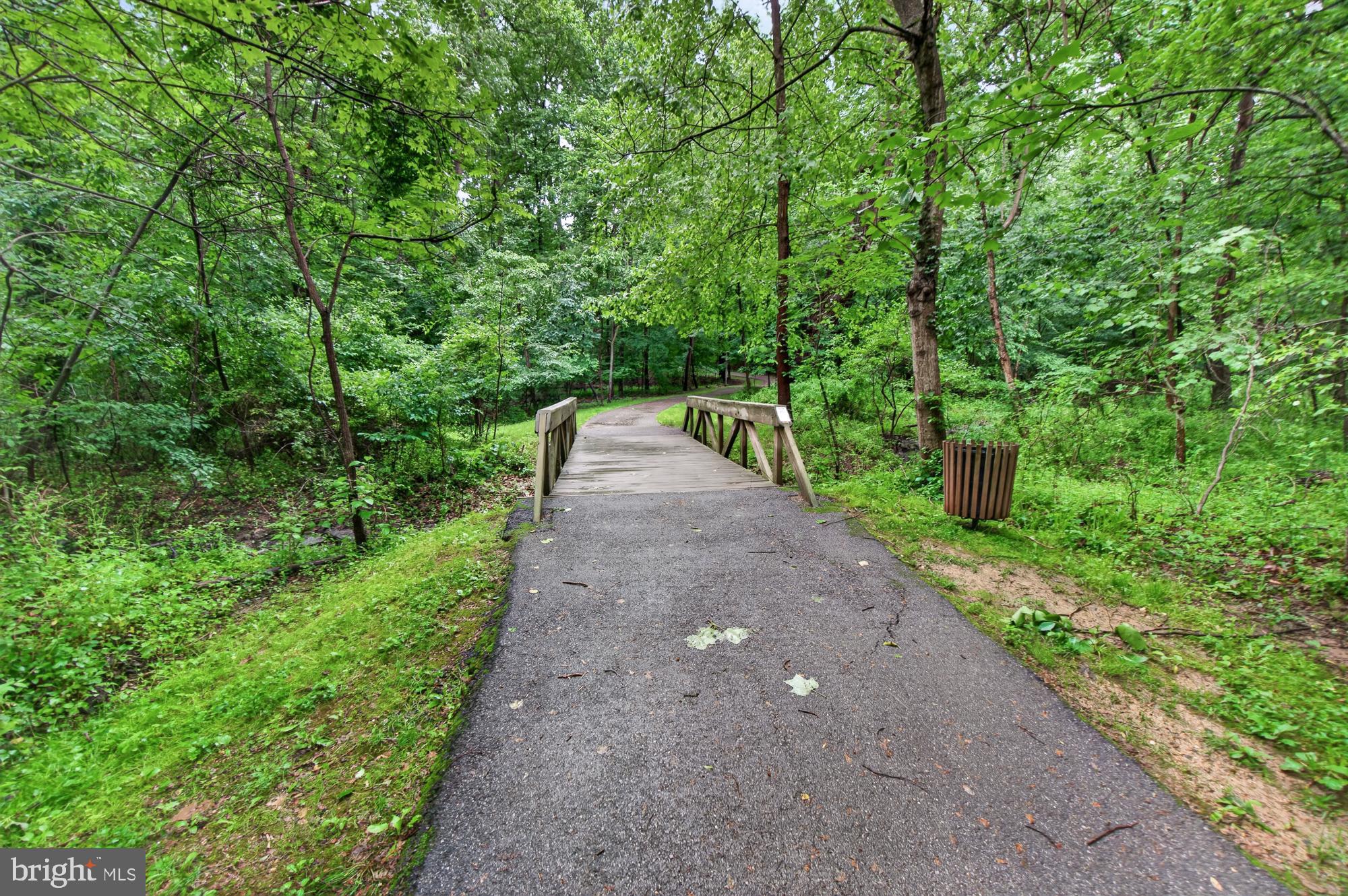 DEERING WOODS - Residential