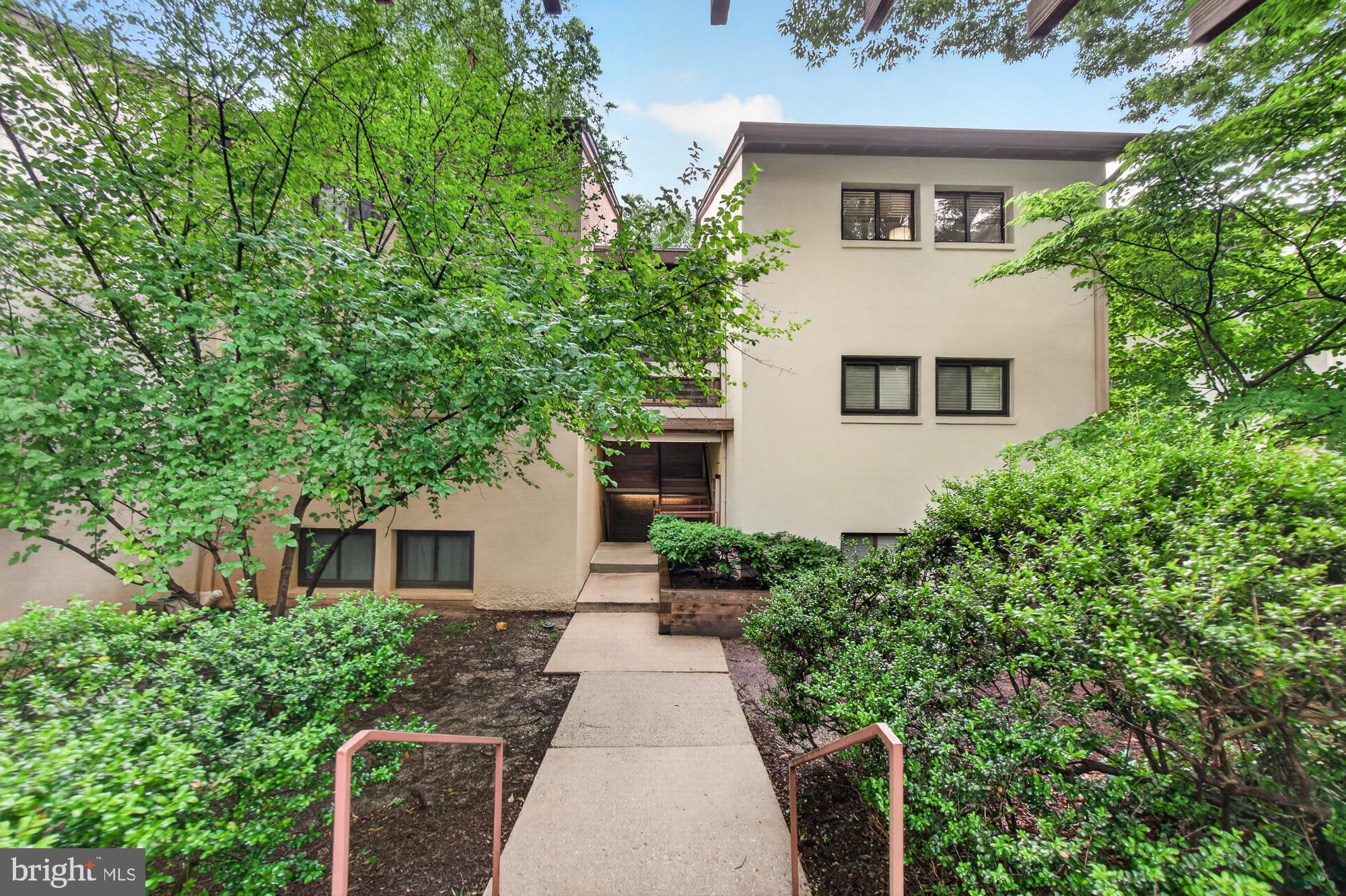 DEERING WOODS - Residential