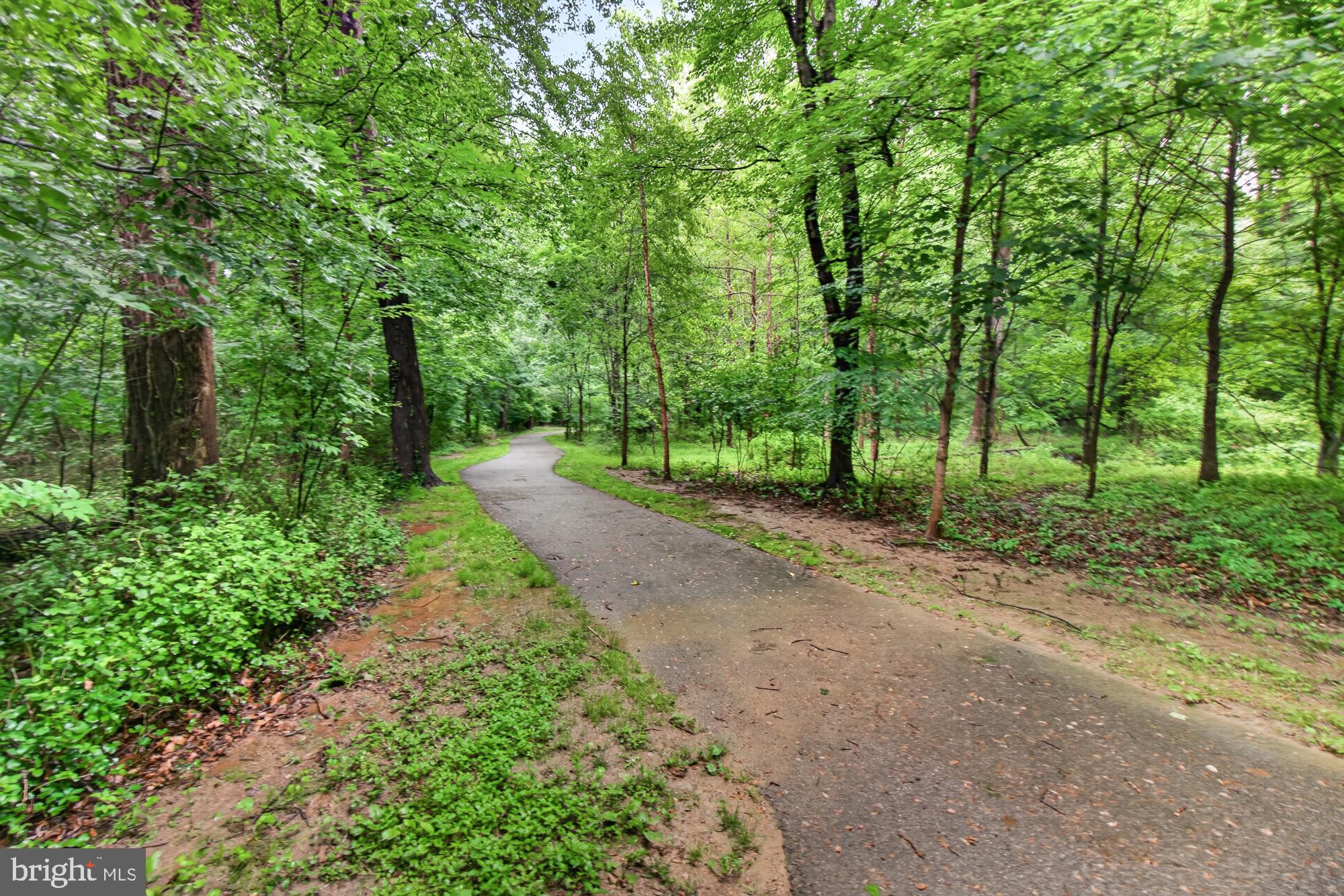 DEERING WOODS - Residential
