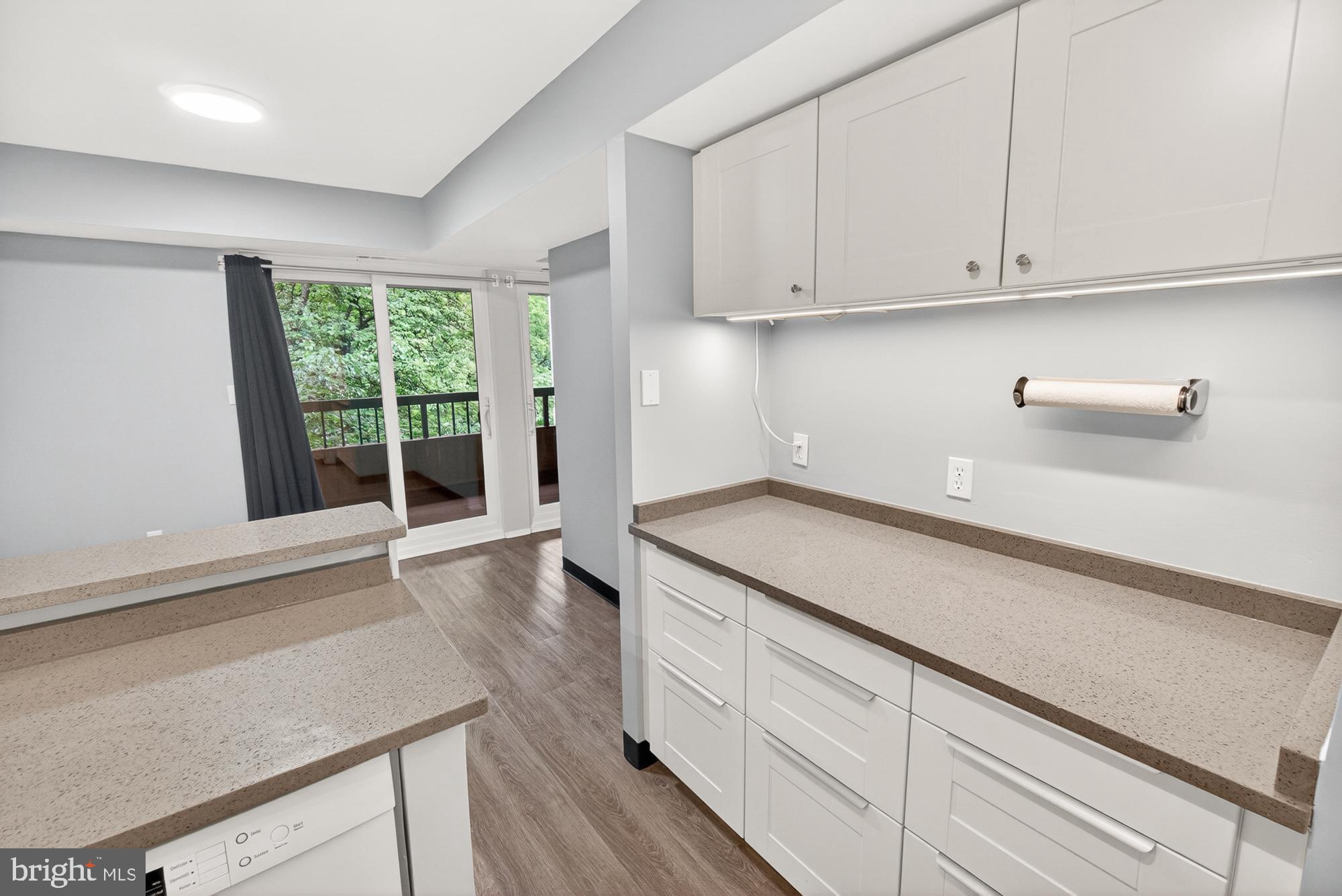 DEERING WOODS - Residential