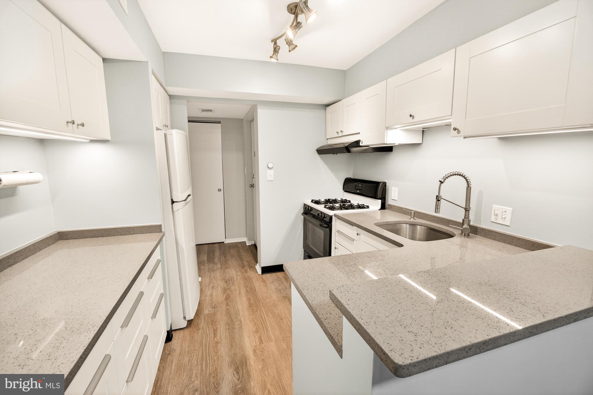 DEERING WOODS - Residential