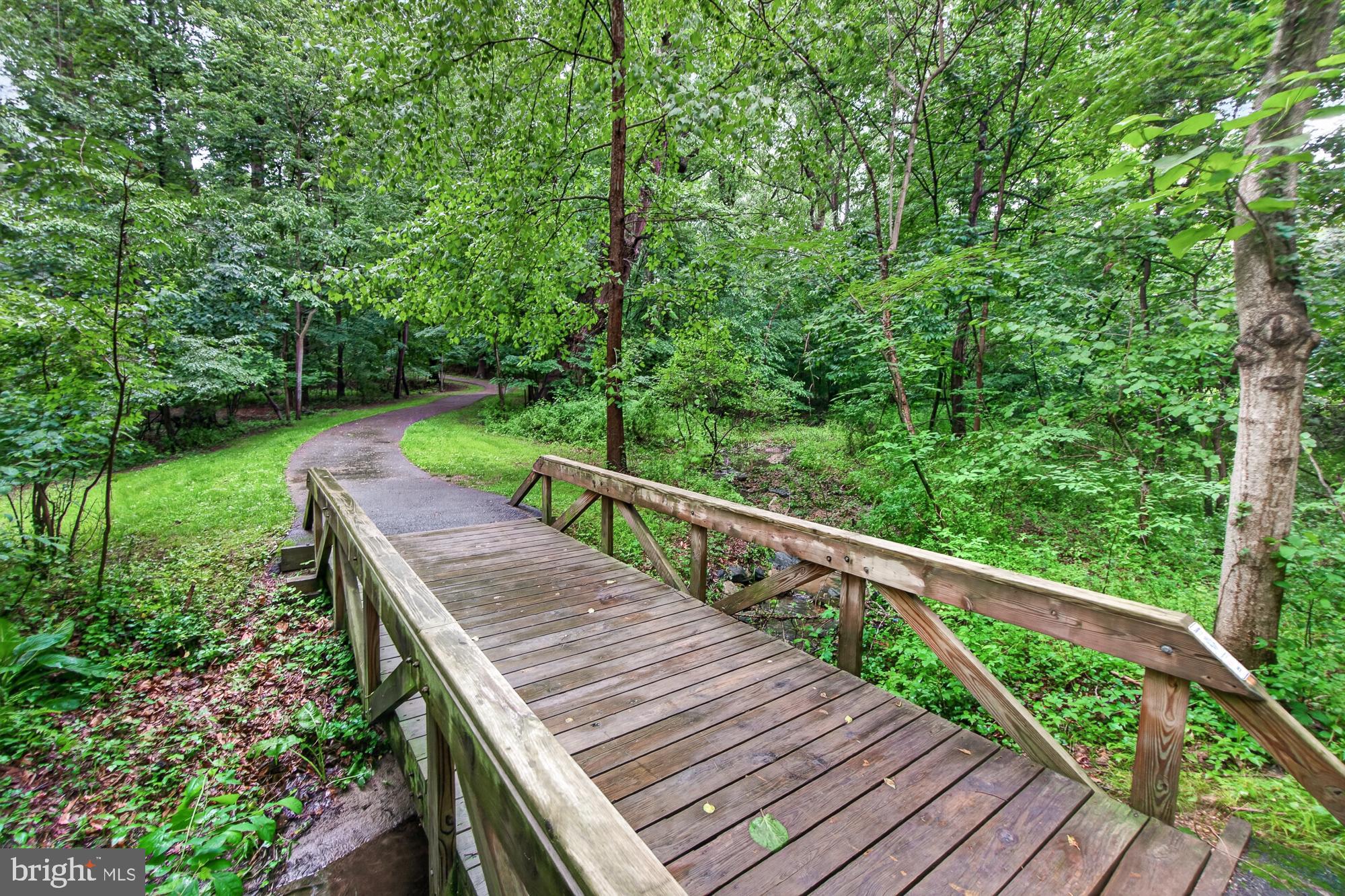 DEERING WOODS - Residential