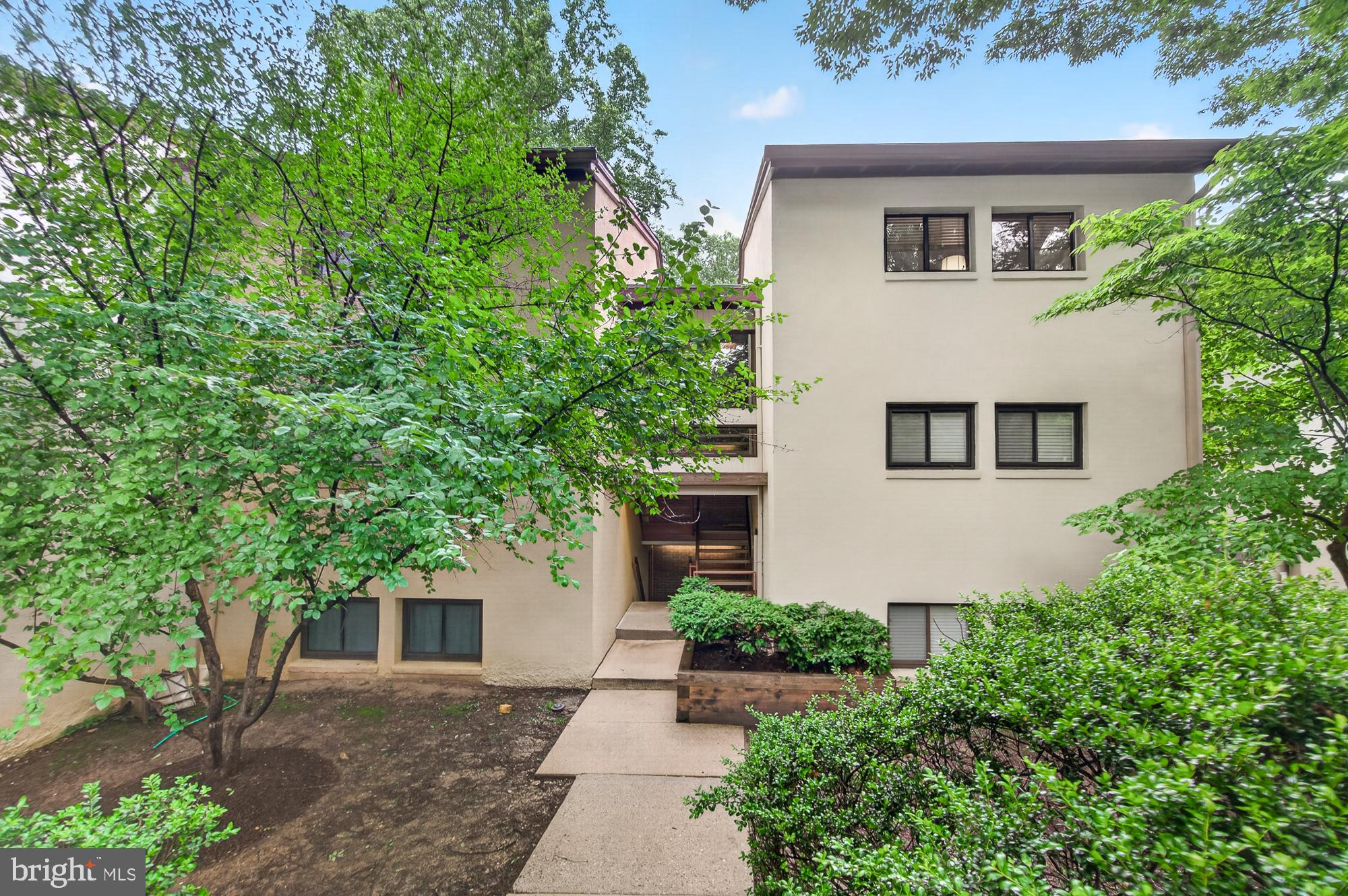 DEERING WOODS - Residential