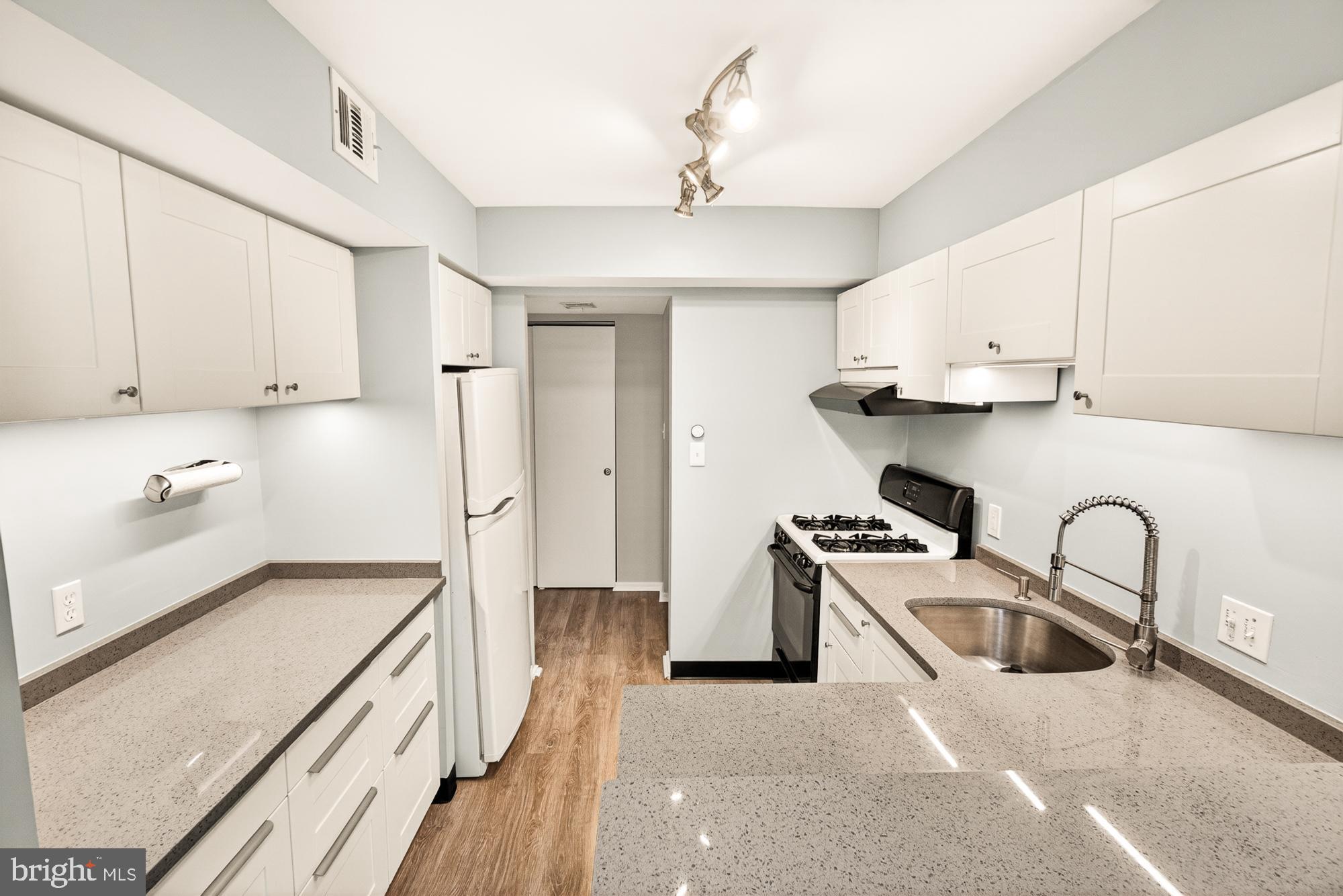 DEERING WOODS - Residential