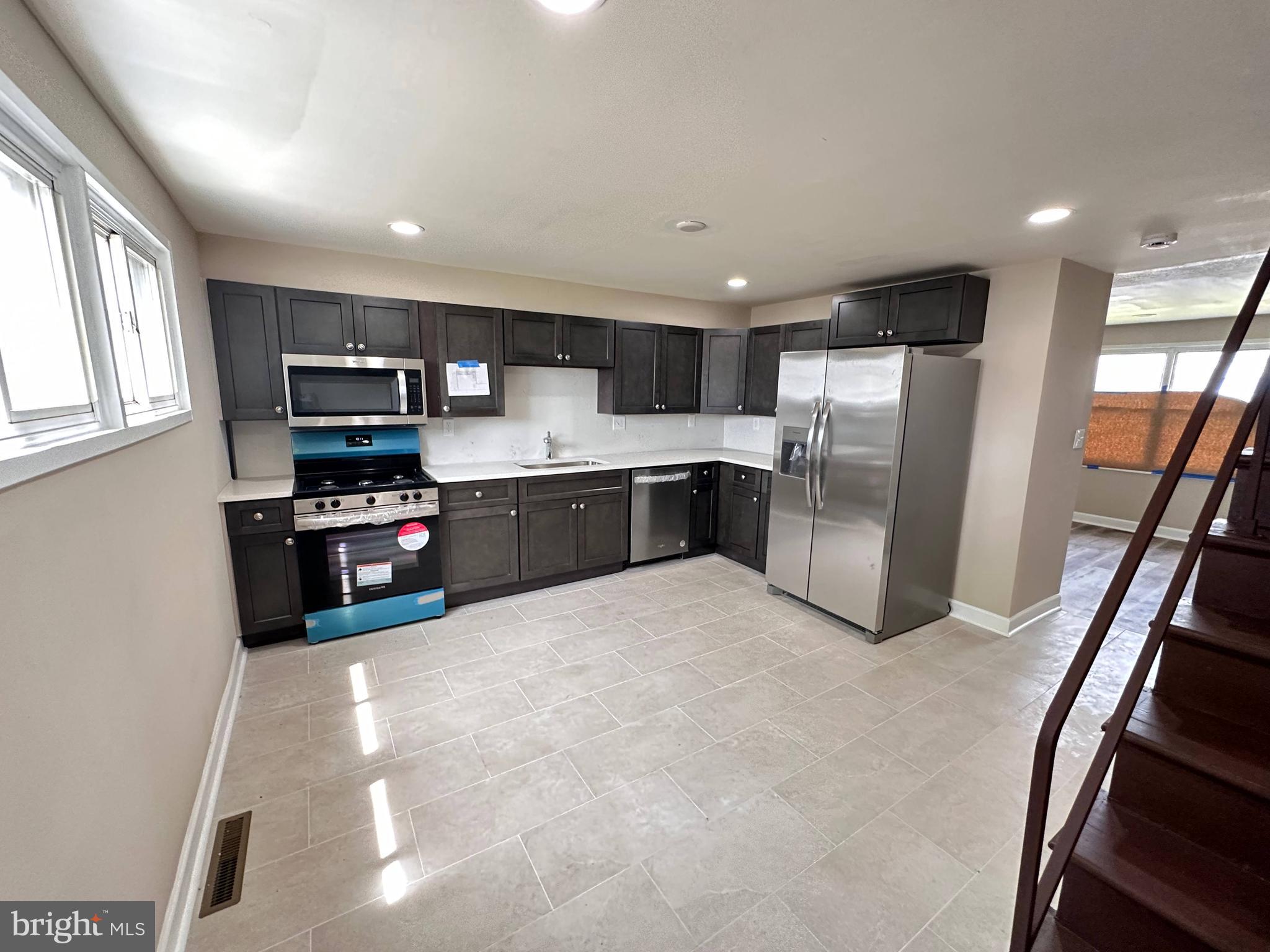 EASTWOOD HEIGHTS - Residential Lease