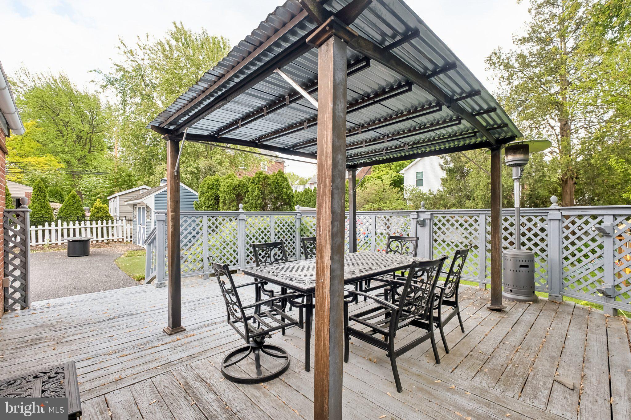 MERWOOD PARK - Residential