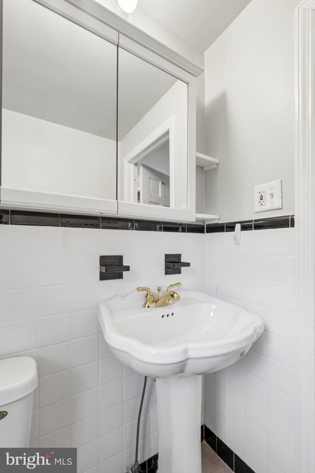 MERWOOD PARK - Residential