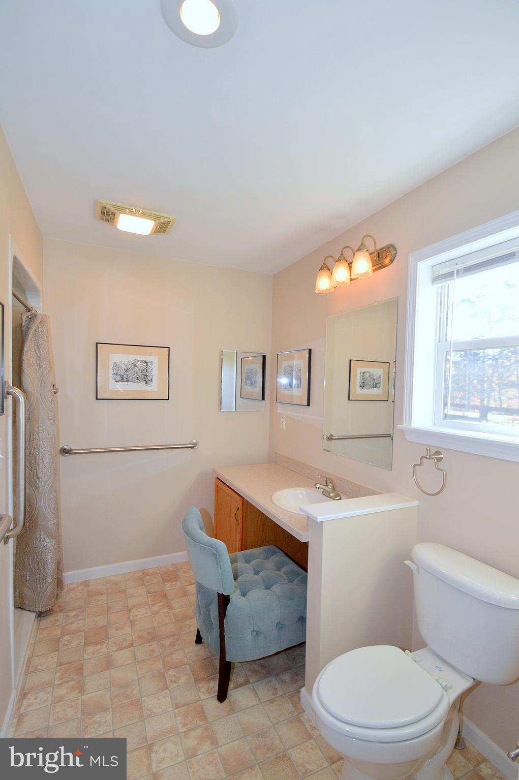 HARDWOOD HILLS - Residential