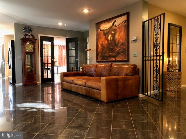 HARDWOOD HILLS - Residential