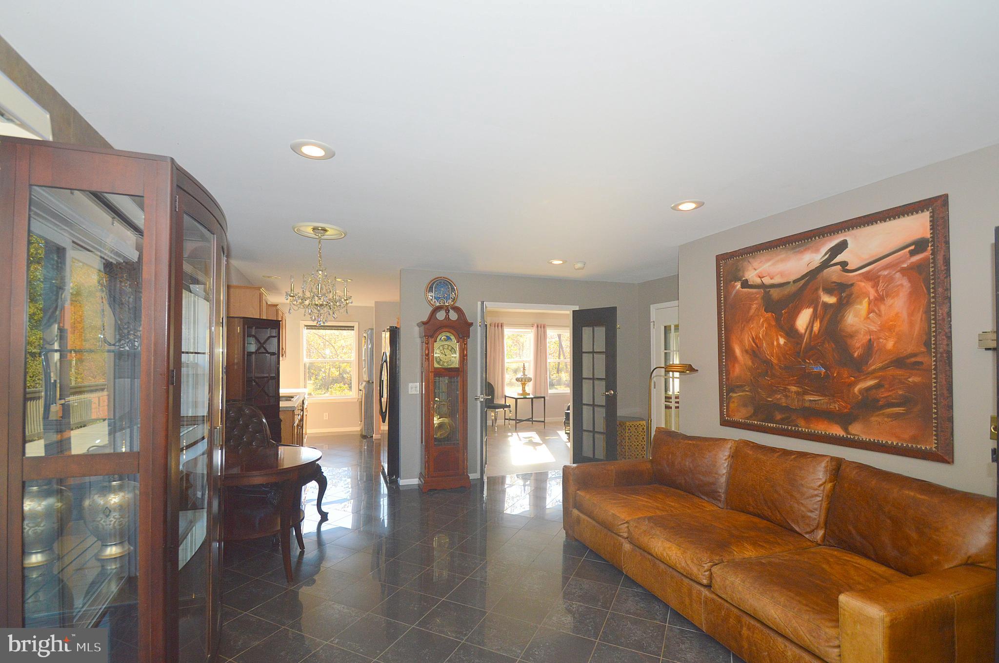 HARDWOOD HILLS - Residential