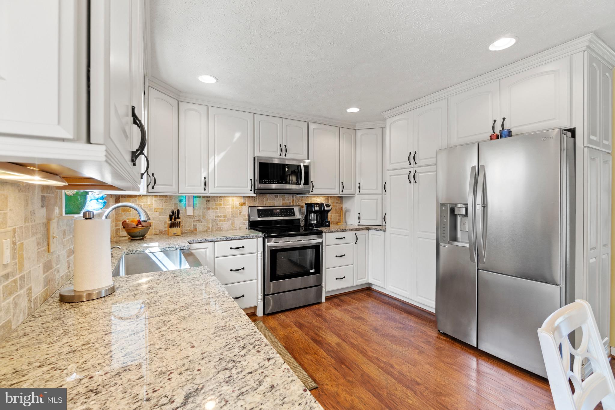 LAKE LAND OR - Residential