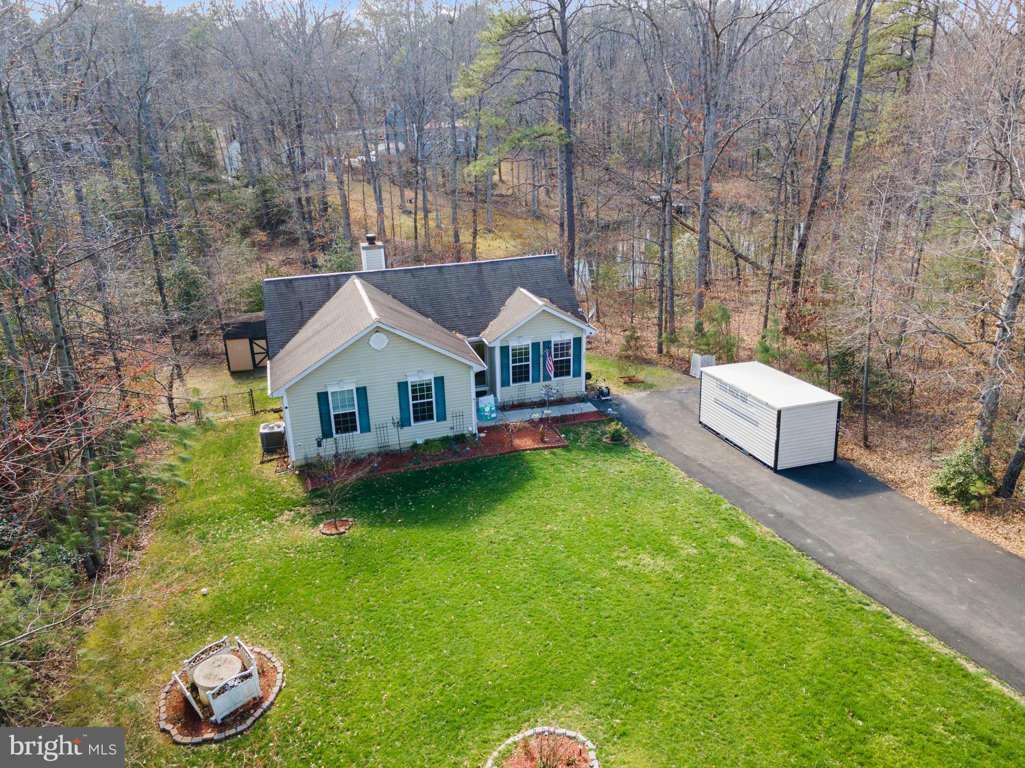 LAKE LAND OR - Residential