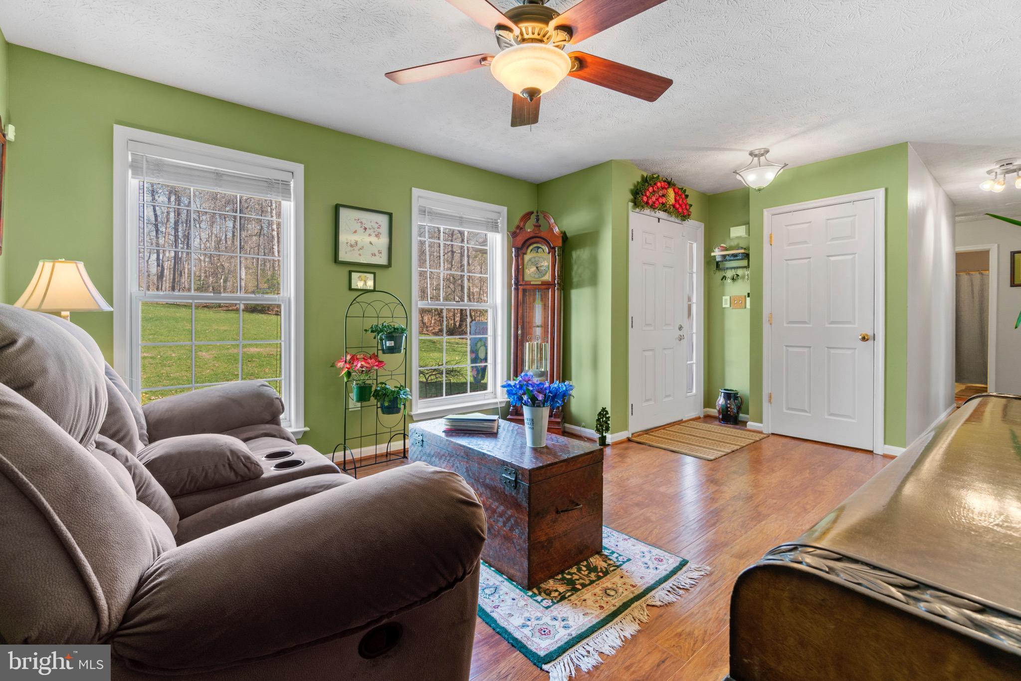 LAKE LAND OR - Residential