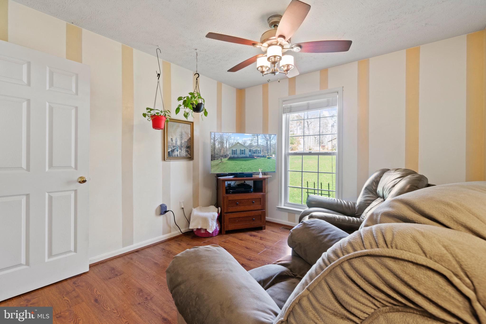 LAKE LAND OR - Residential