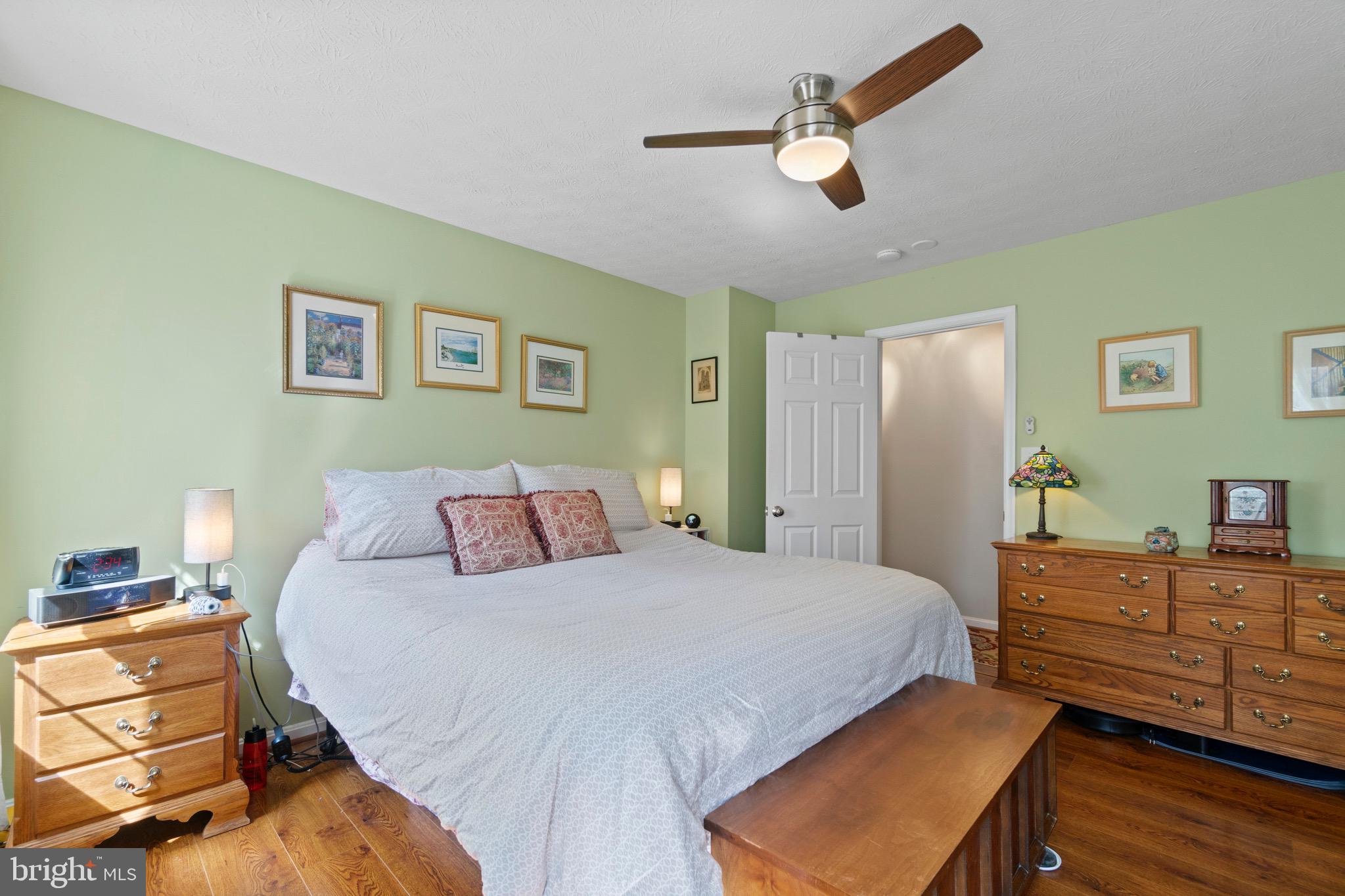 LAKE LAND OR - Residential