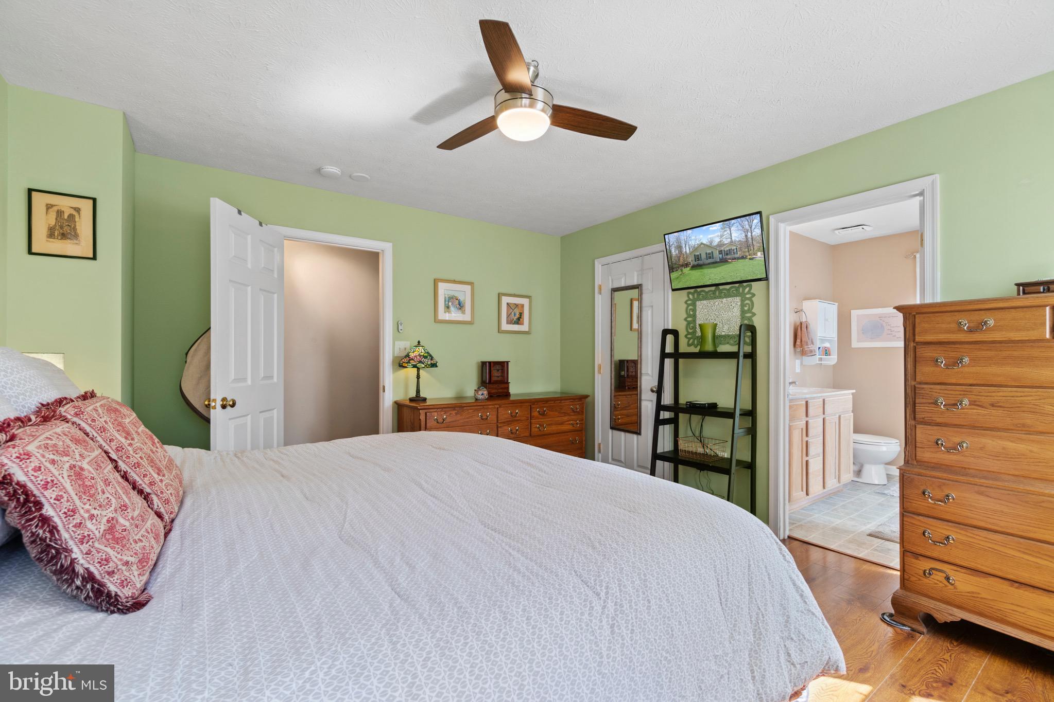 LAKE LAND OR - Residential