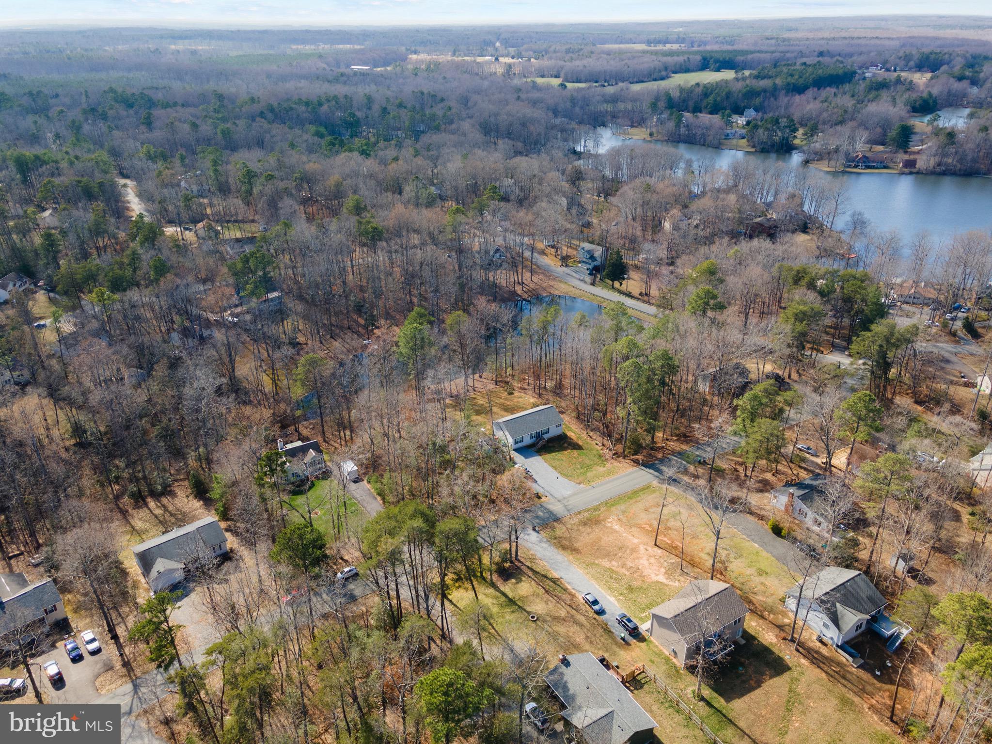 LAKE LAND OR - Residential