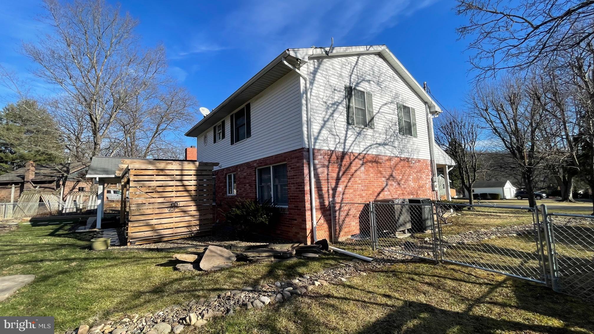 STONEY RUN - Residential