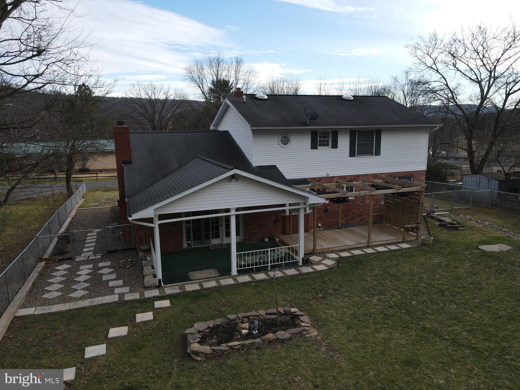 STONEY RUN - Residential