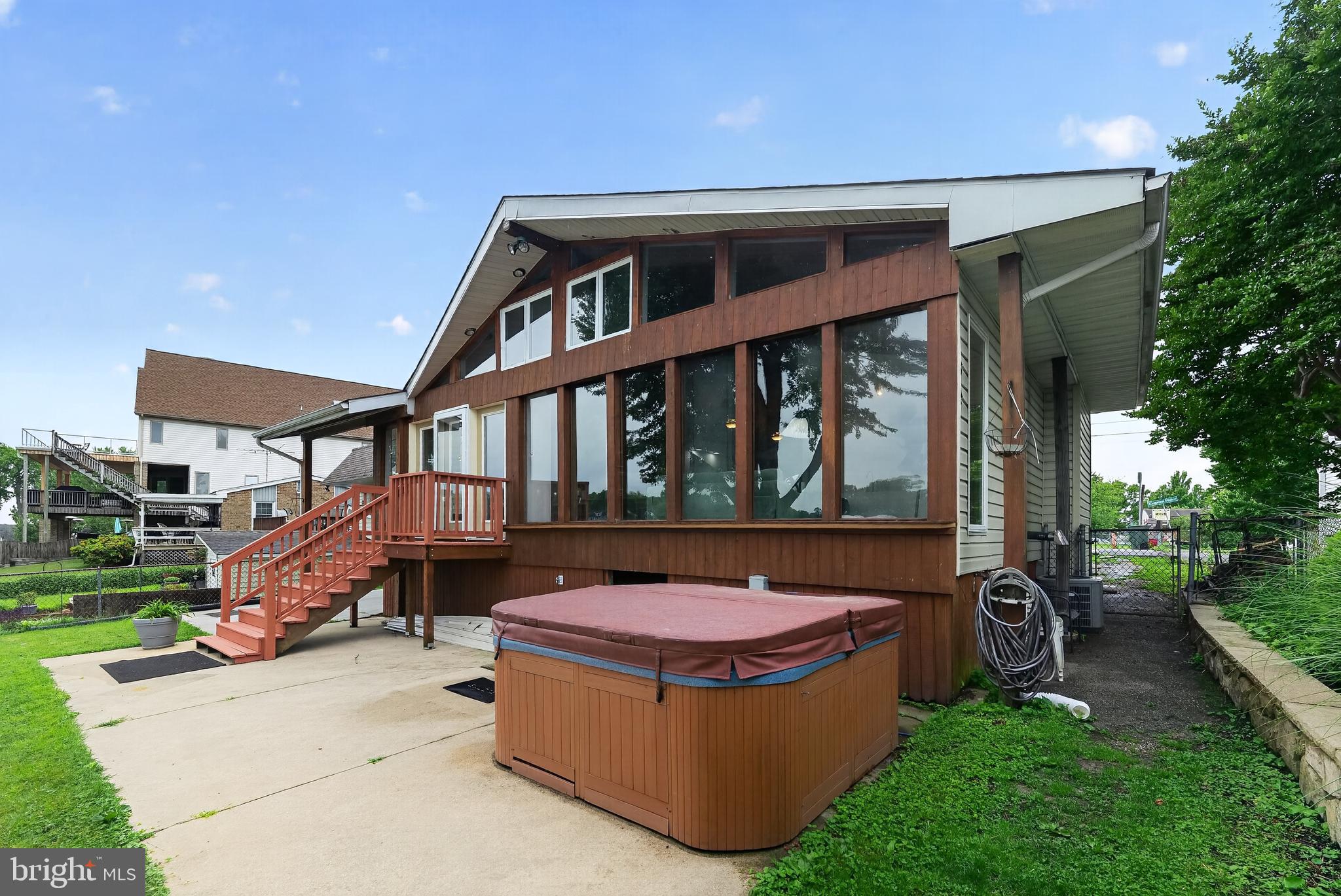 KINGSTON PARK - Residential