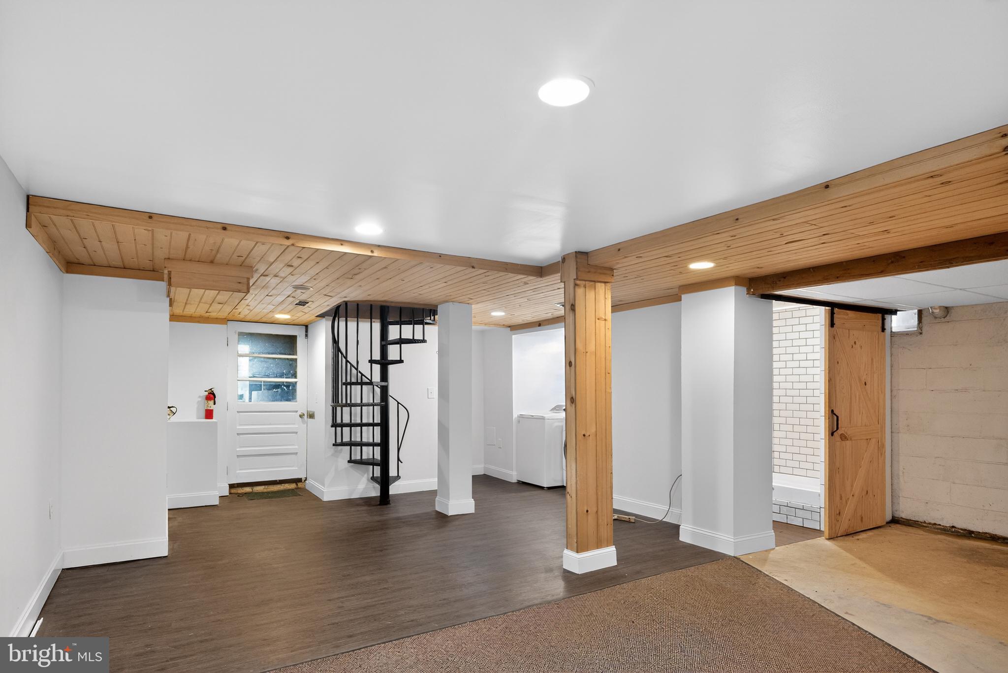 KINGSTON PARK - Residential