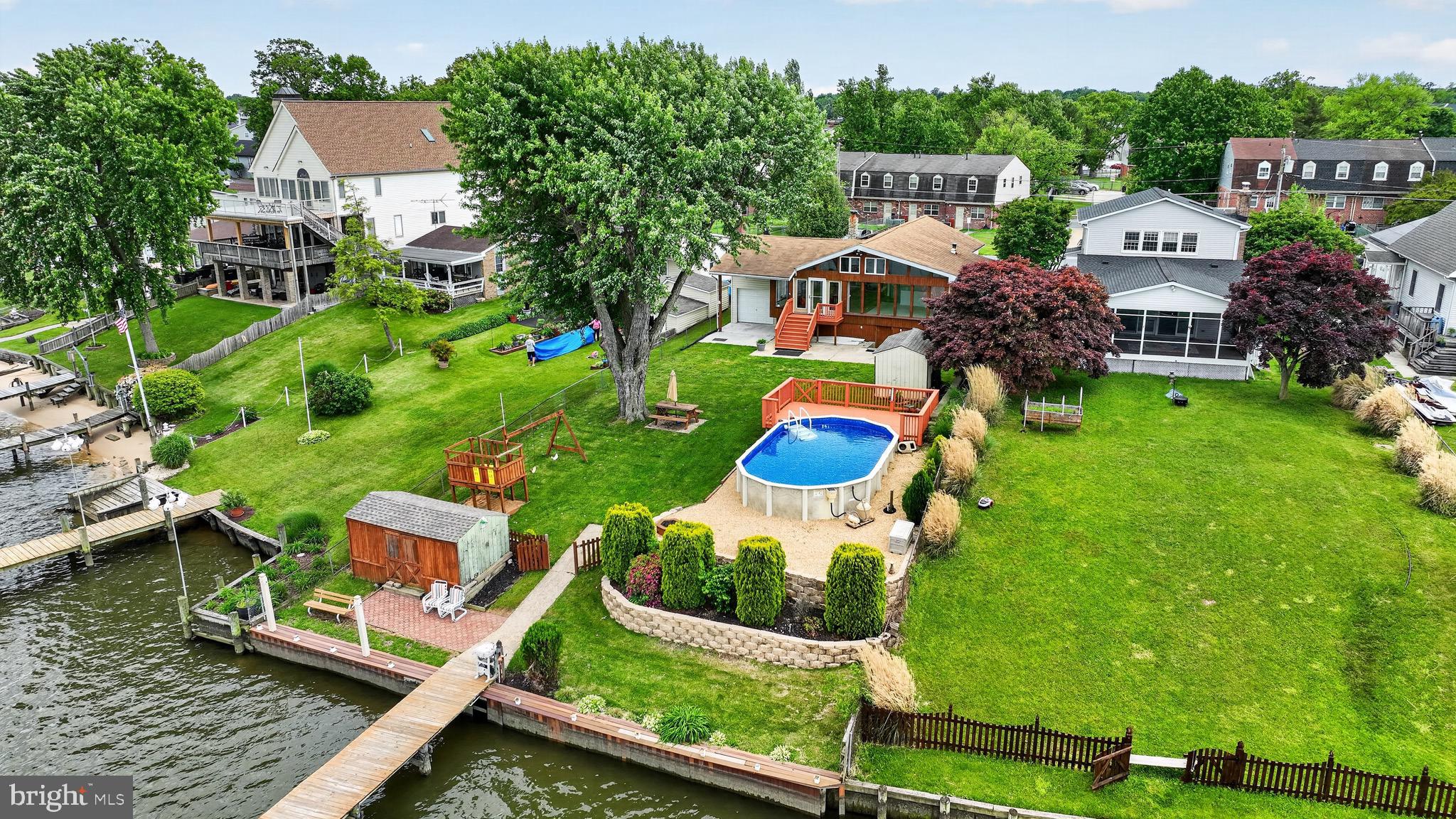 KINGSTON PARK - Residential