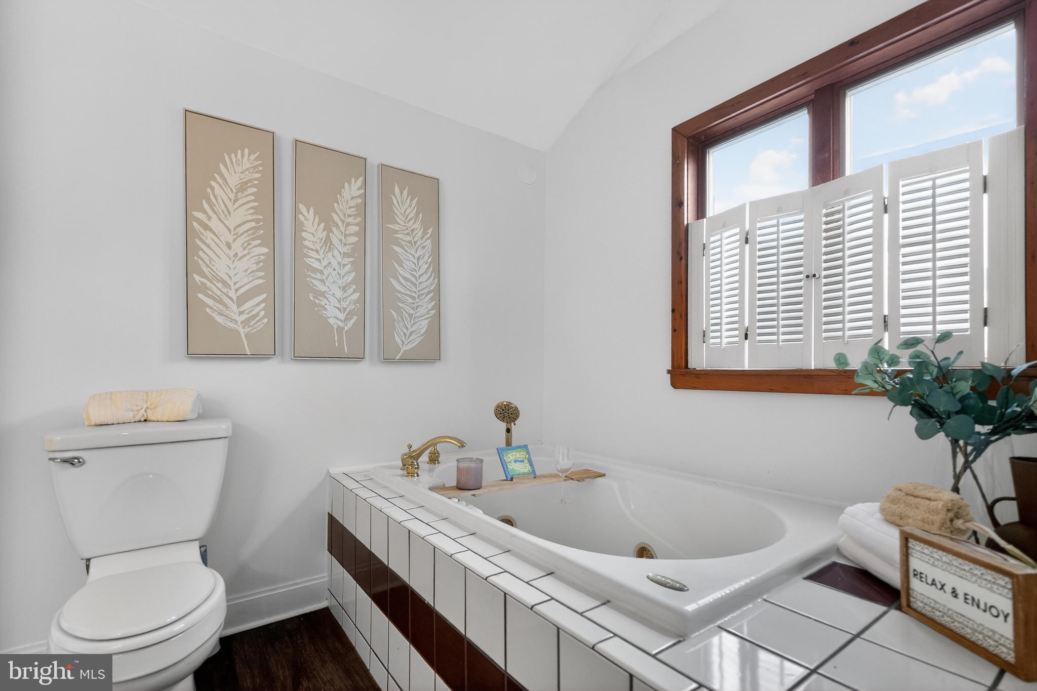 KINGSTON PARK - Residential