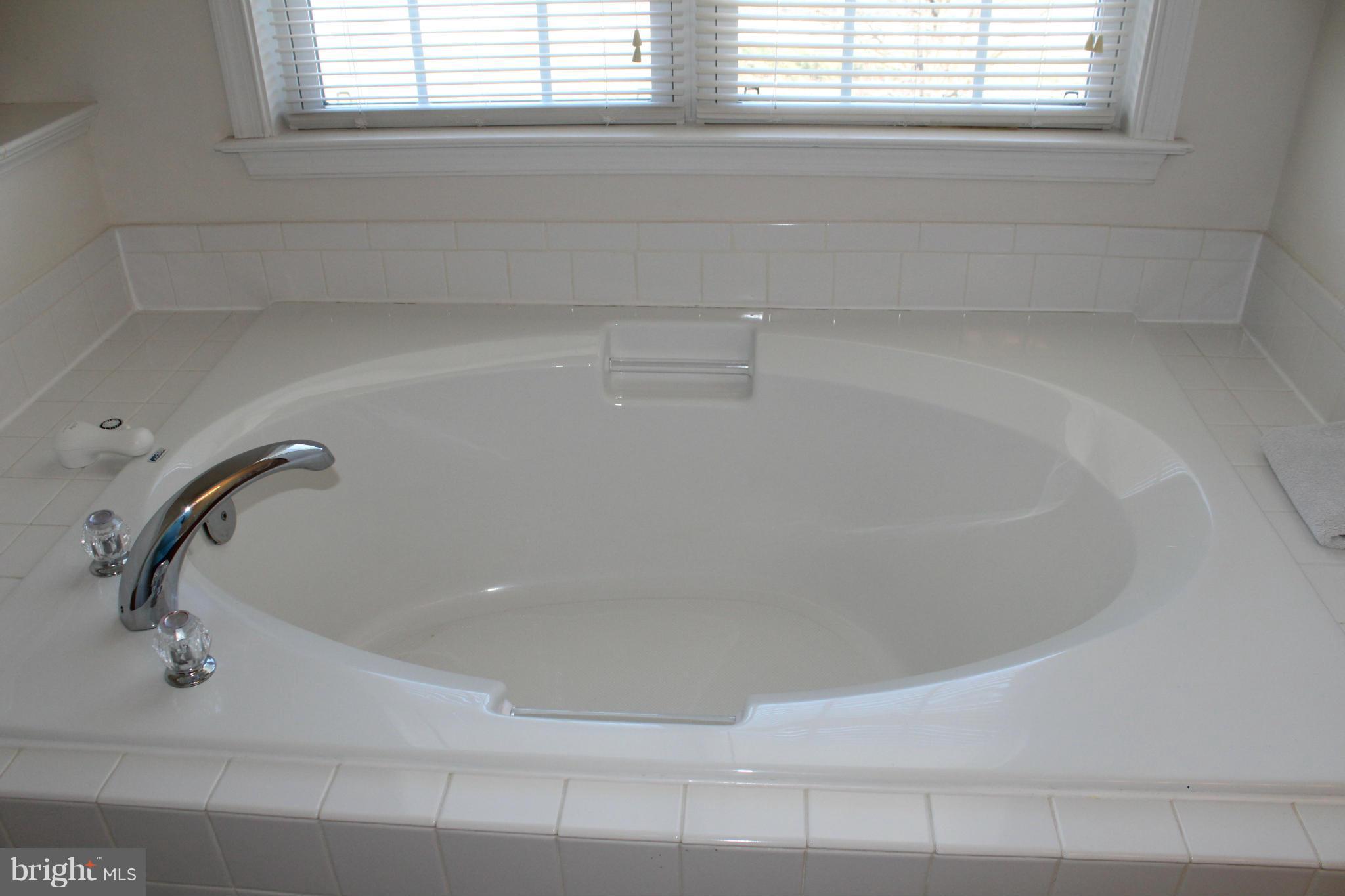 STAFFORD LAKES VILLAGE - Residential Lease