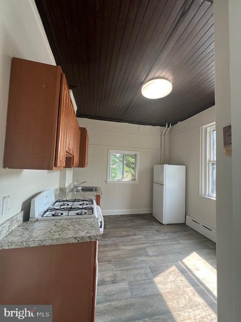 UNIVERSITY CITY - Residential Lease