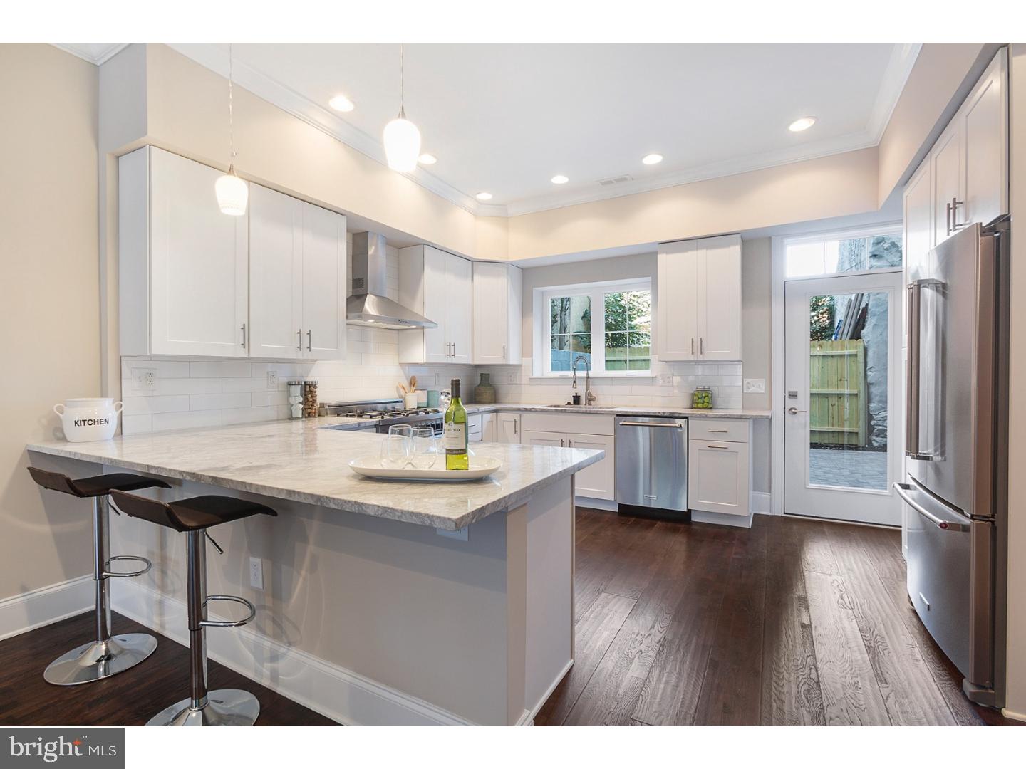 BELLA VISTA - Residential