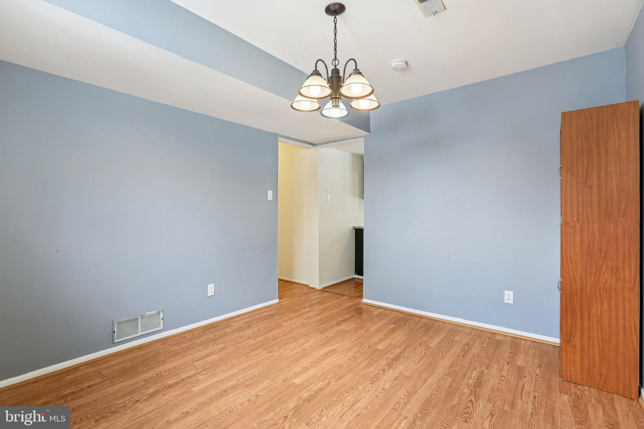 THOMSON ESTATES - Residential