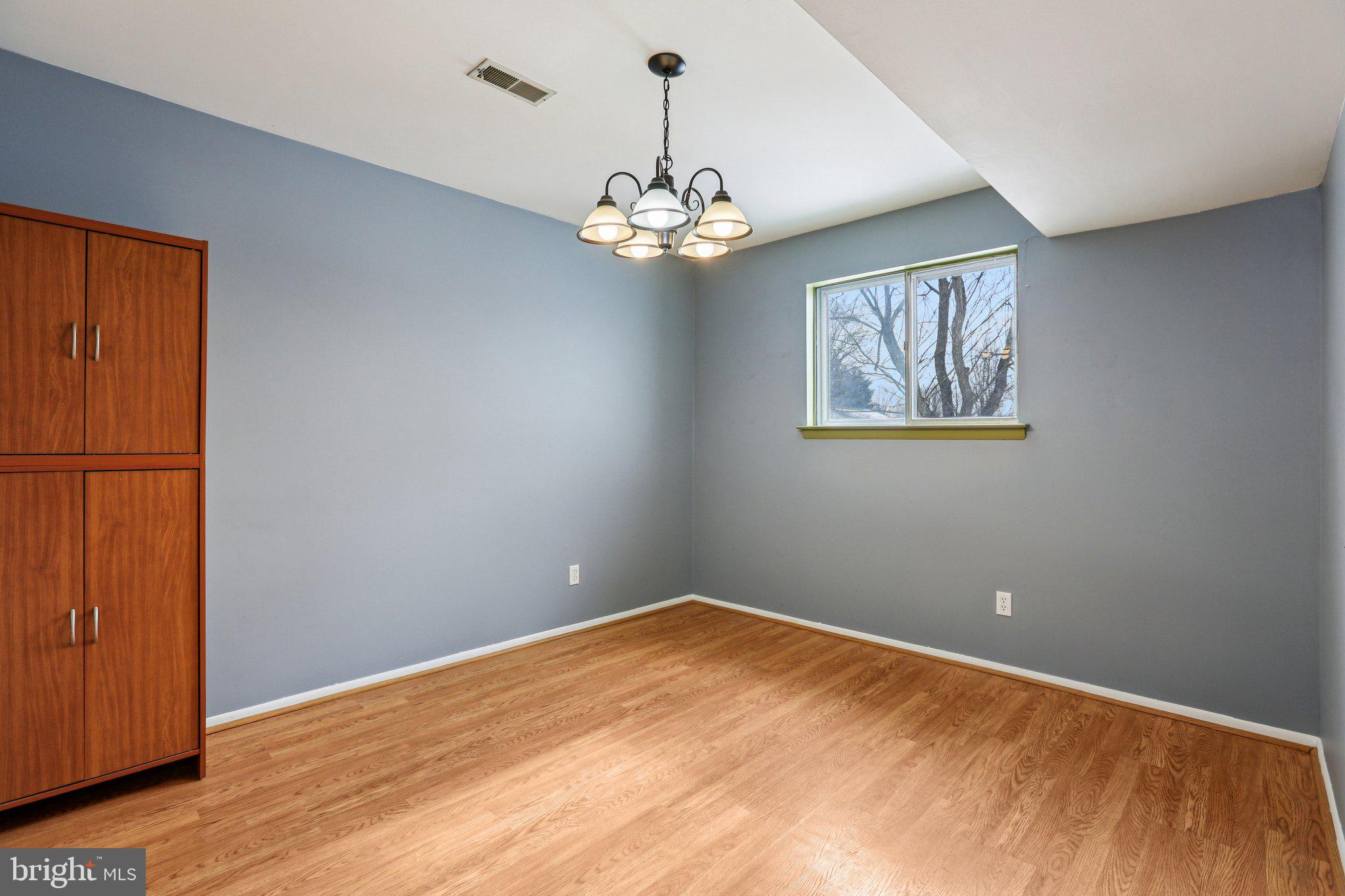 THOMSON ESTATES - Residential