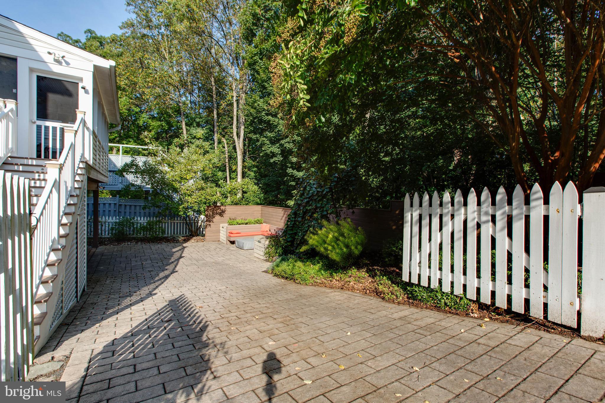 TERRA MARIA - Residential Lease