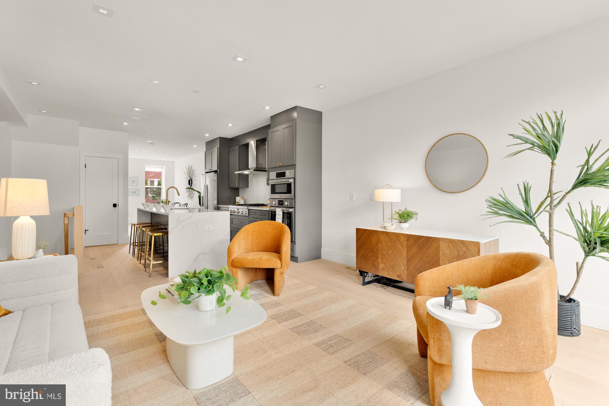 118 THOMAS STREET NW 1
