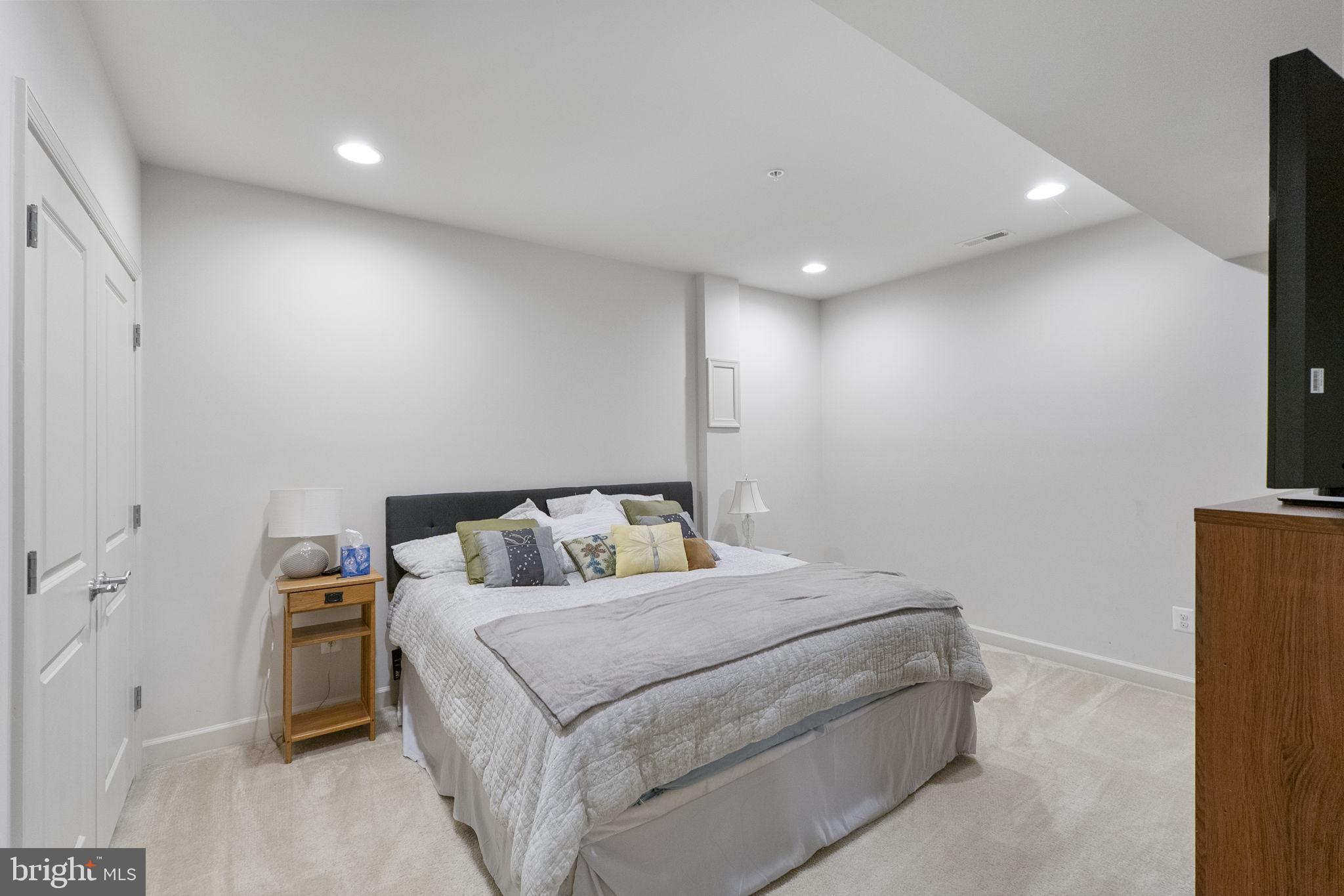 CABIN BRANCH - Residential