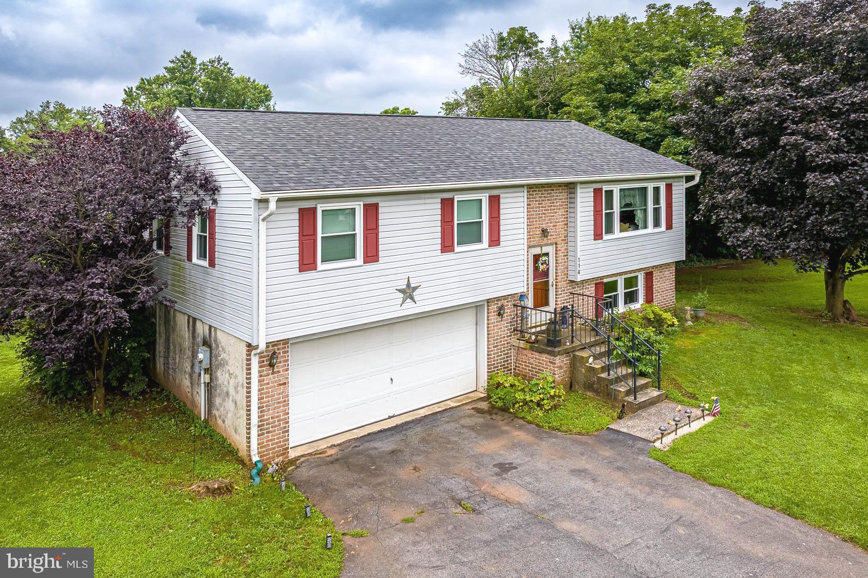 114 E MAPLE GROVE ROAD