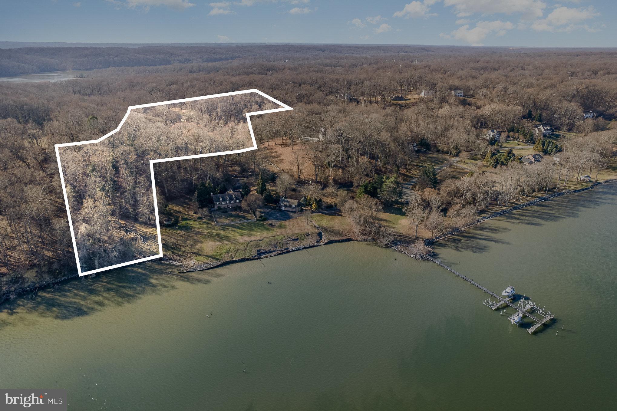 158 CANTERBURY DRIVE