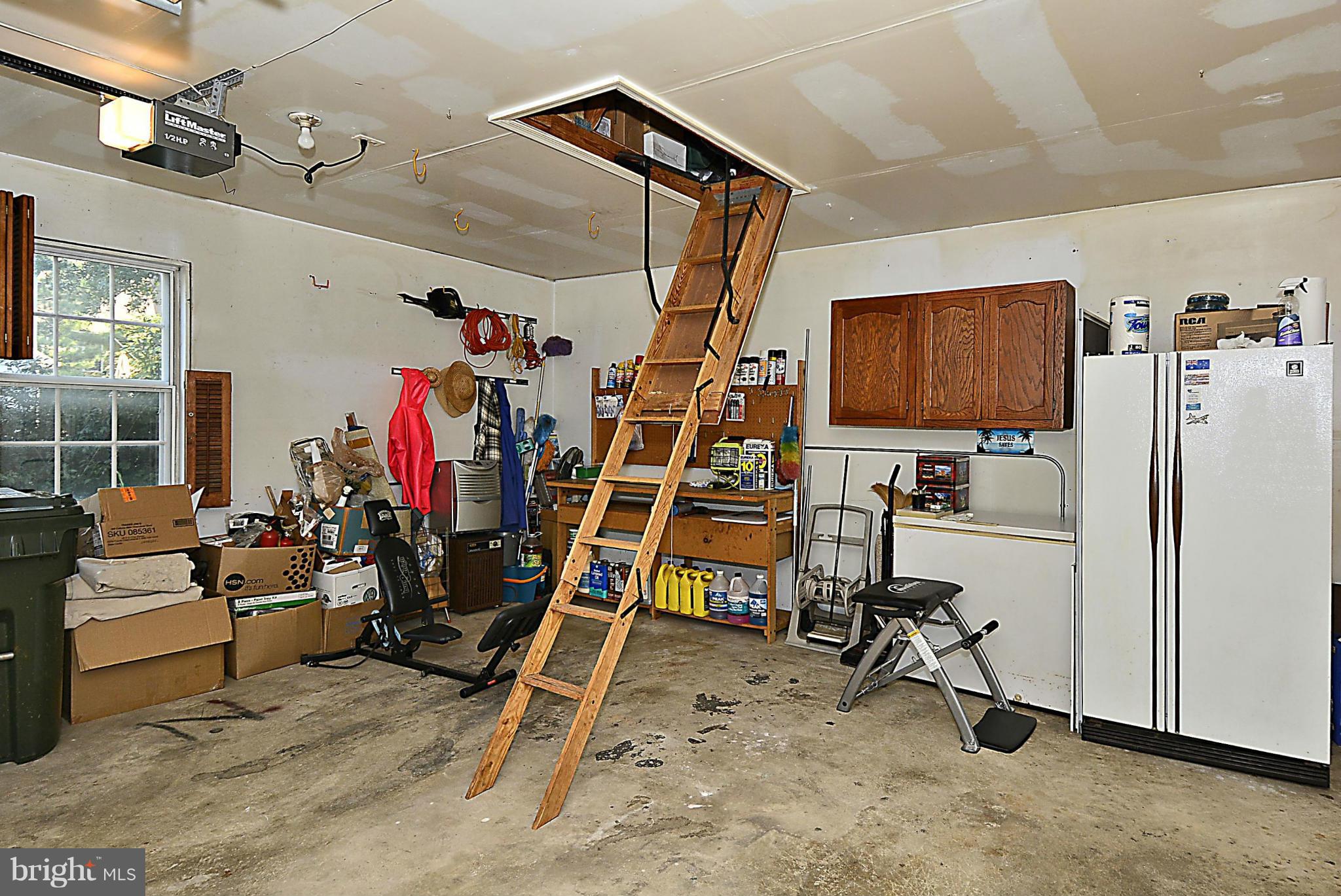 OLD COURTHOUSE WOODS - Residential