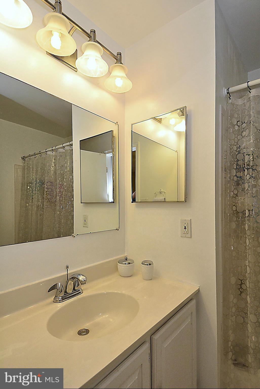 OLD COURTHOUSE WOODS - Residential