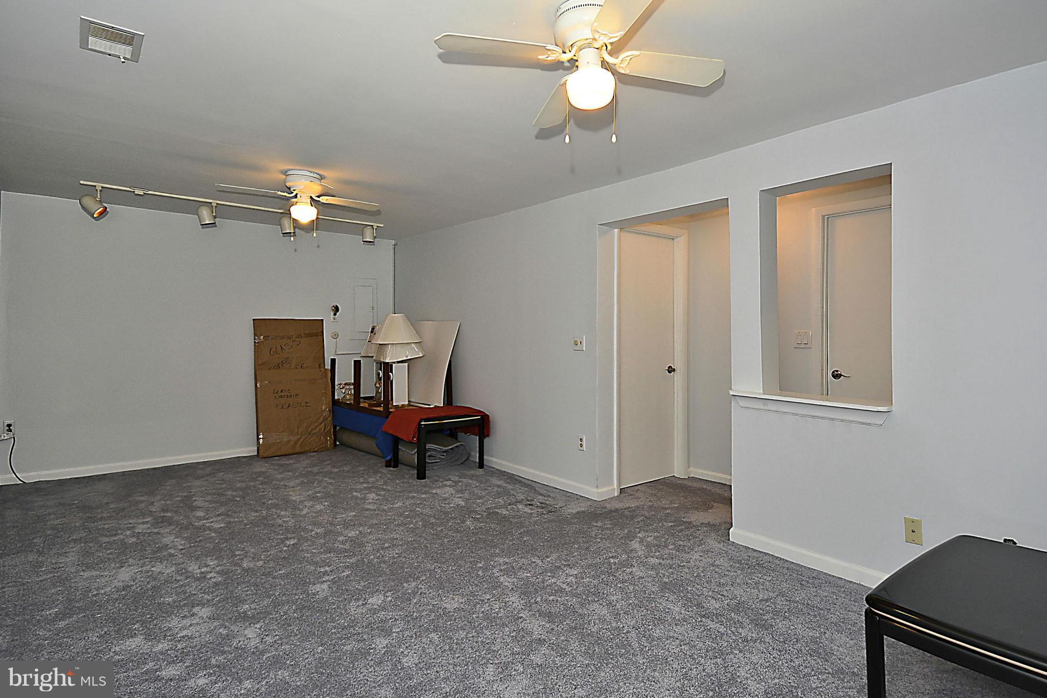 OLD COURTHOUSE WOODS - Residential