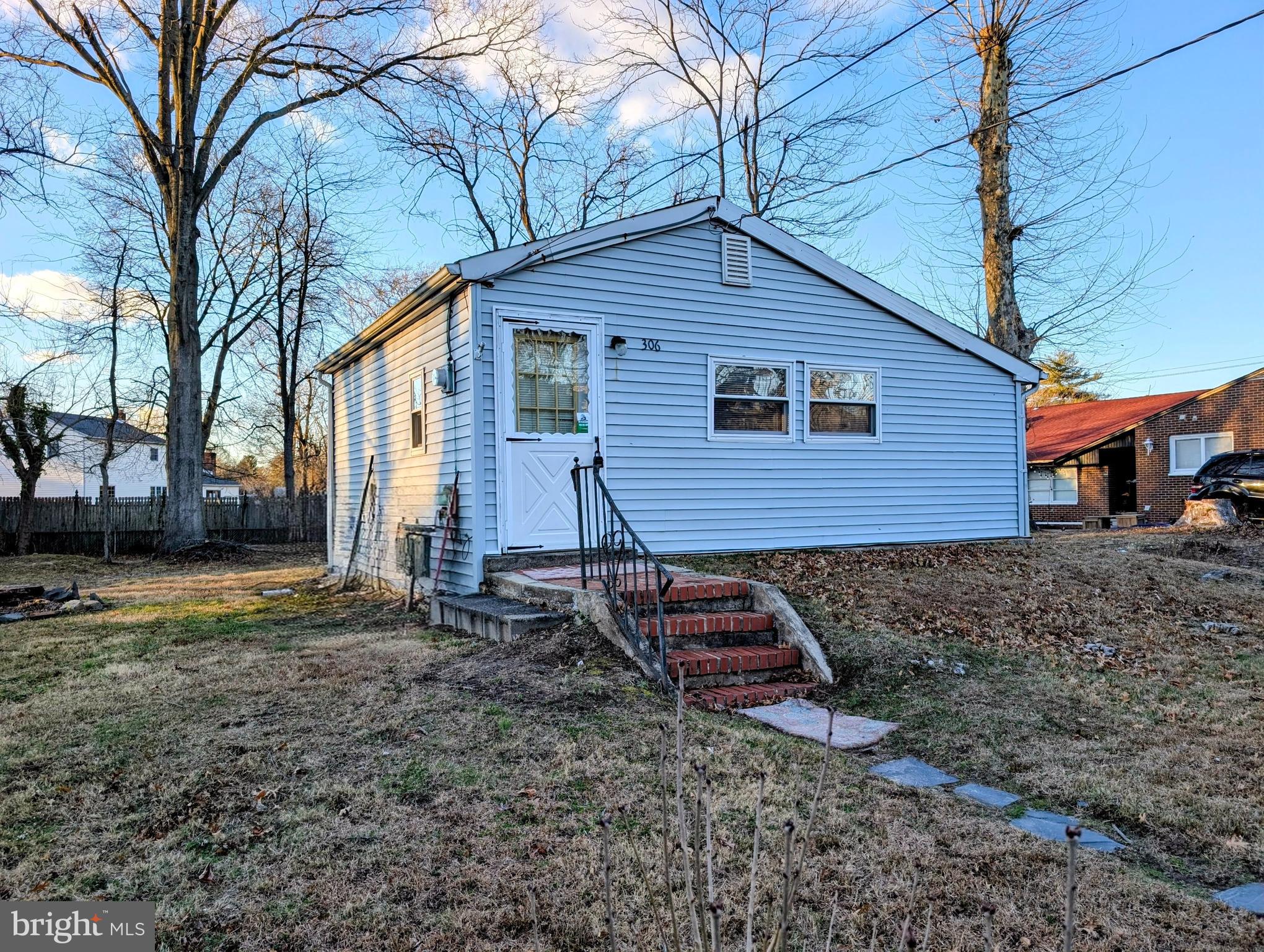 306 COLUMBIA BOULEVARD