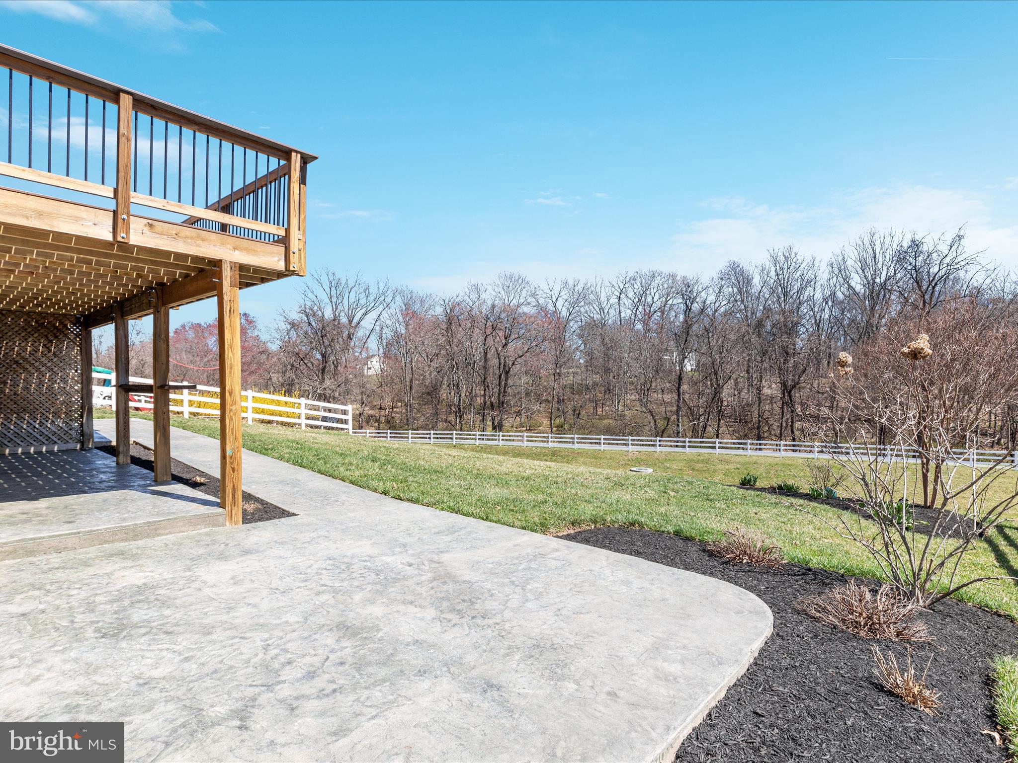 LAKE POINT ROUND HILL - Residential