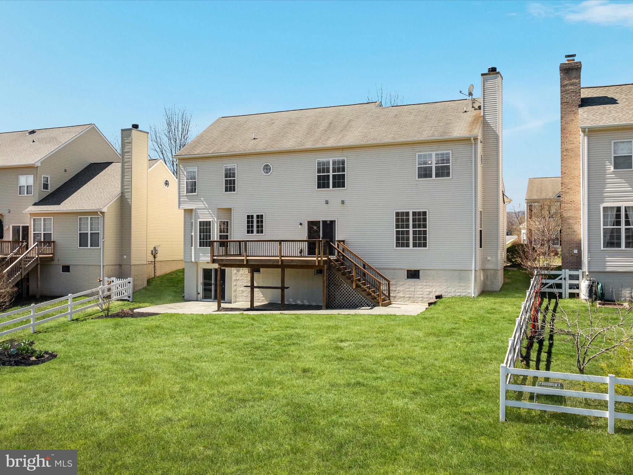 LAKE POINT ROUND HILL - Residential