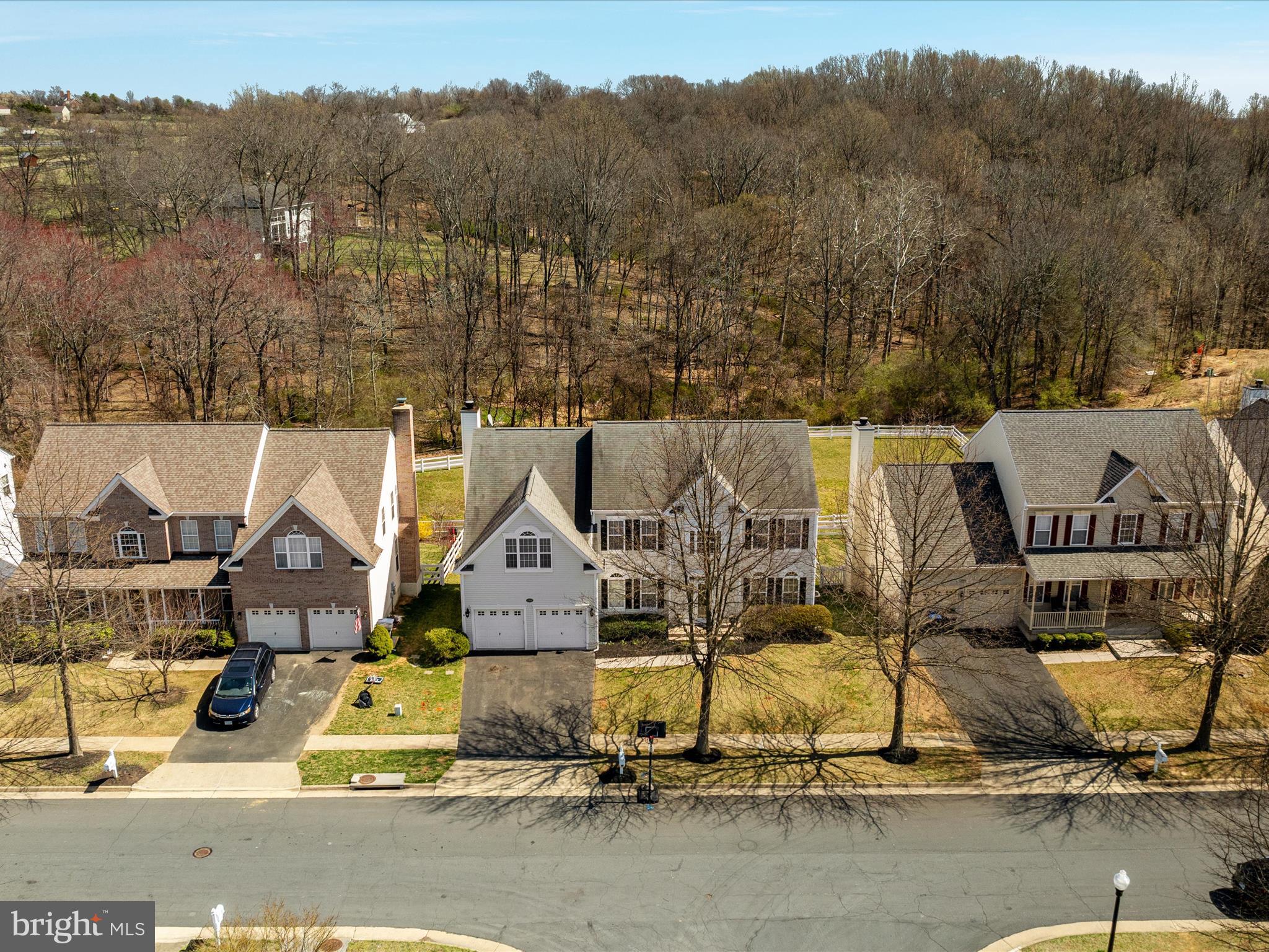 LAKE POINT ROUND HILL - Residential