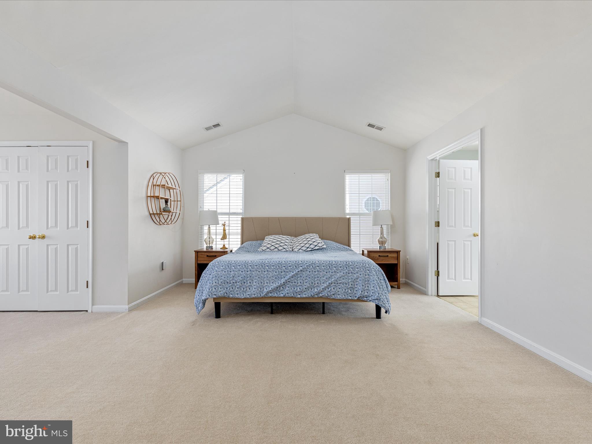 LAKE POINT ROUND HILL - Residential