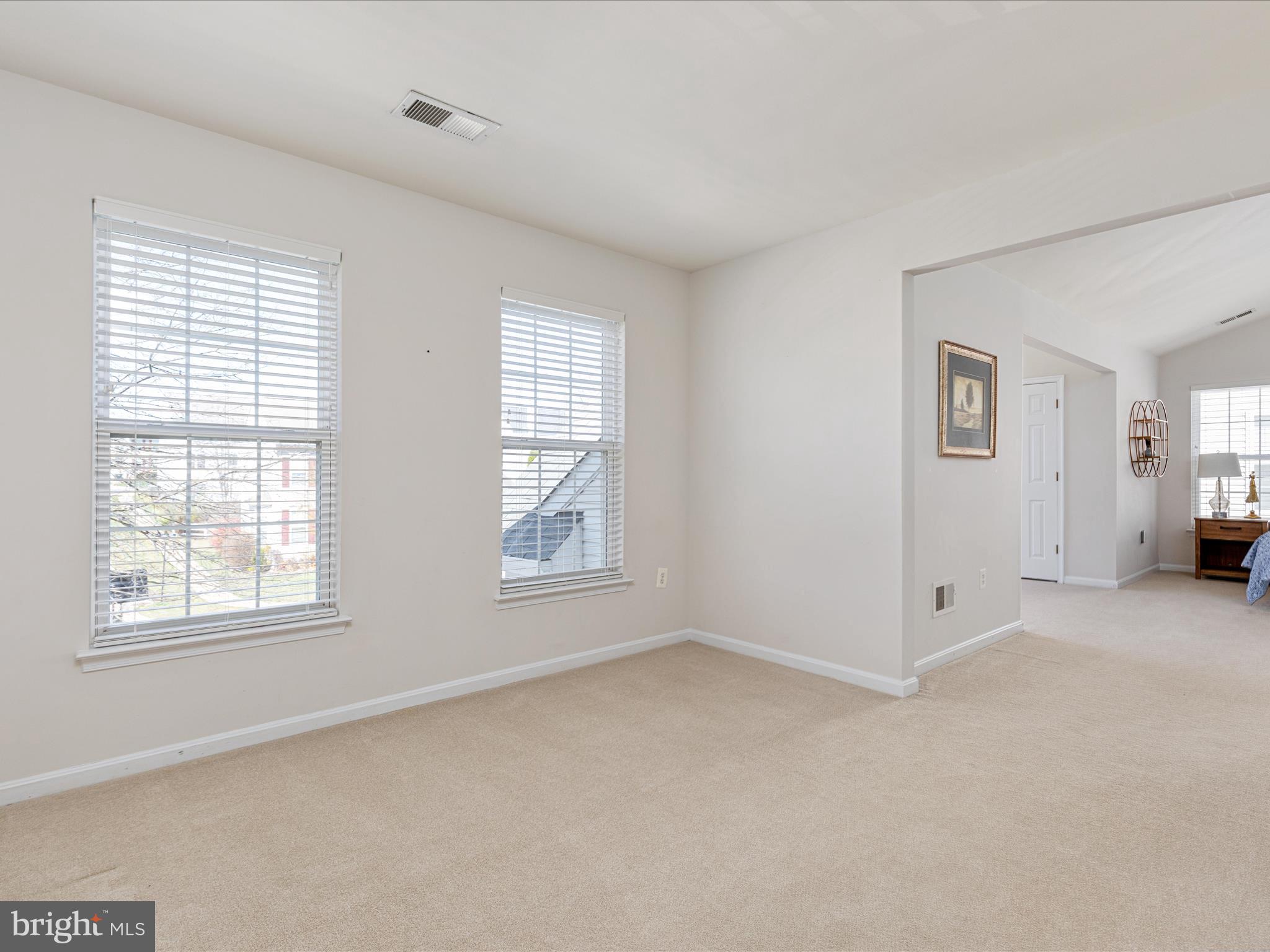 LAKE POINT ROUND HILL - Residential